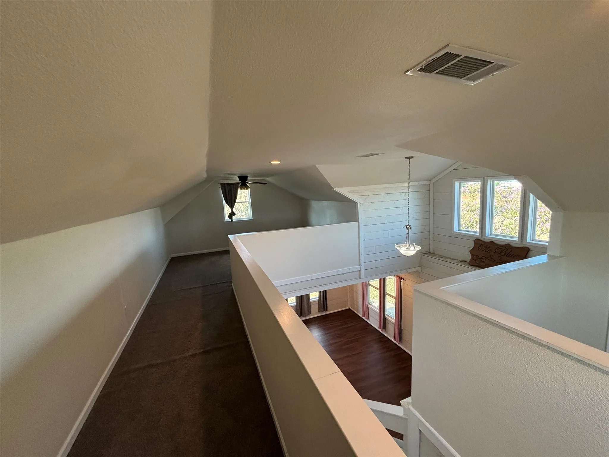 Single Family Residence For Rent in Collin County , 602 East Street, Josephine, Texas 75189, 3 Bedroom, 2 Bathroom, 2 Garage spaces, 1,841 Sqft, built in 1967, mls#21357221, Real Estate Agent in Josephine, Homes For Rent in Collin county, Homes For Rent in Josephine, Realtor in Josephine Texas, Real Estate Brokerage Independent Realty Texas, Luminita Cordes Realtor