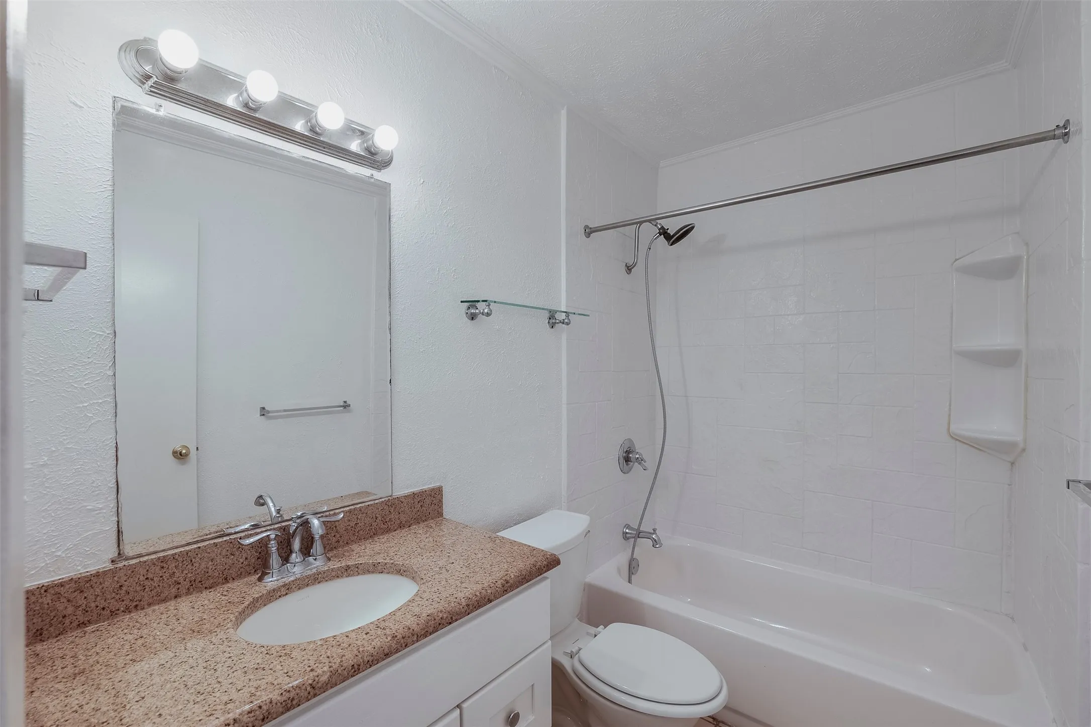 Single Family Residence For Sale in Dallas County , 2617 Roman Way, Garland, Texas 75040, 3 Bedroom, 2 Bathroom, 2 Garage spaces, 1,633 Sqft, built in 1977, mls#21358829, Real Estate Agent in Garland, Homes For Sale in Dallas county, Homes For Sale in Garland, Realtor in Garland Texas, Real Estate Brokerage Independent Realty Texas, Luminita Cordes Realtor
