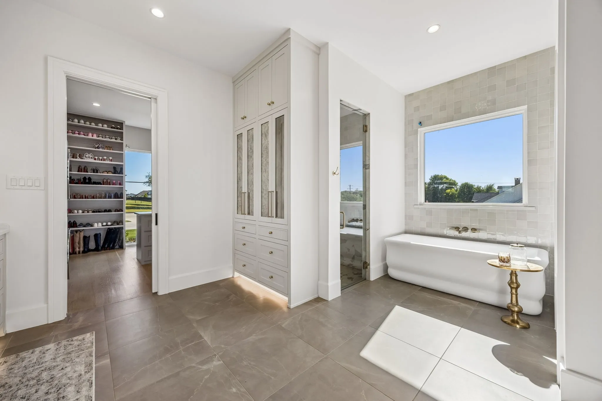 Single Family Residence For Sale in Collin County , 122 Ford Court, Weston, Texas 75009, 5 Bedroom, 6 Bathroom, 4 Garage spaces, 5,866 Sqft, built in 2024, mls#21359465, Real Estate Agent in Weston, Homes For Sale in Collin county, Homes For Sale in Weston, Realtor in Weston Texas, Real Estate Brokerage Independent Realty Texas, Luminita Cordes Realtor