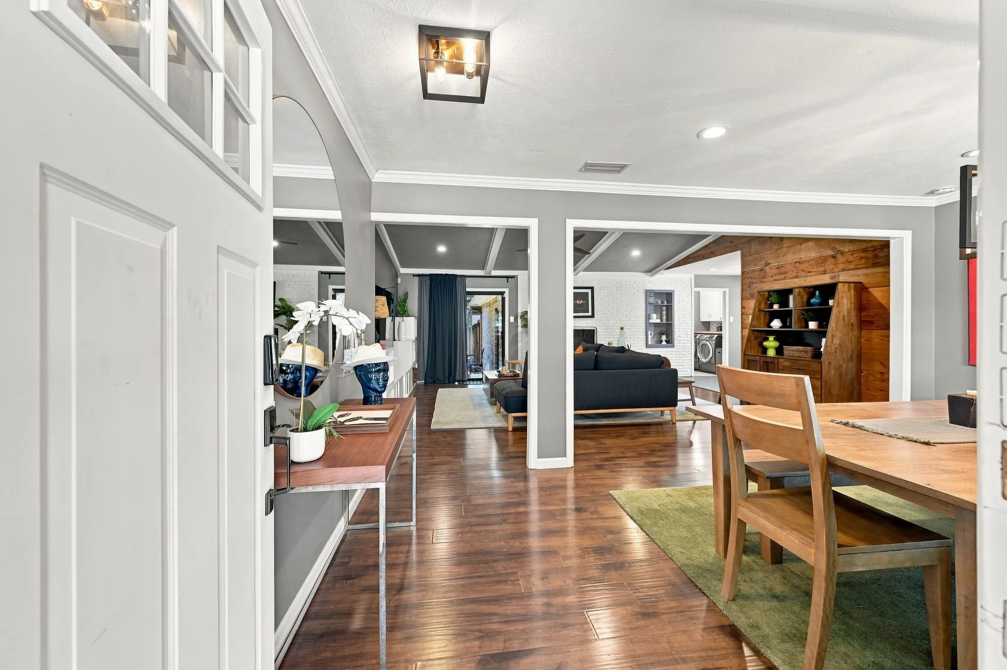 Come through to this open concept plan.
