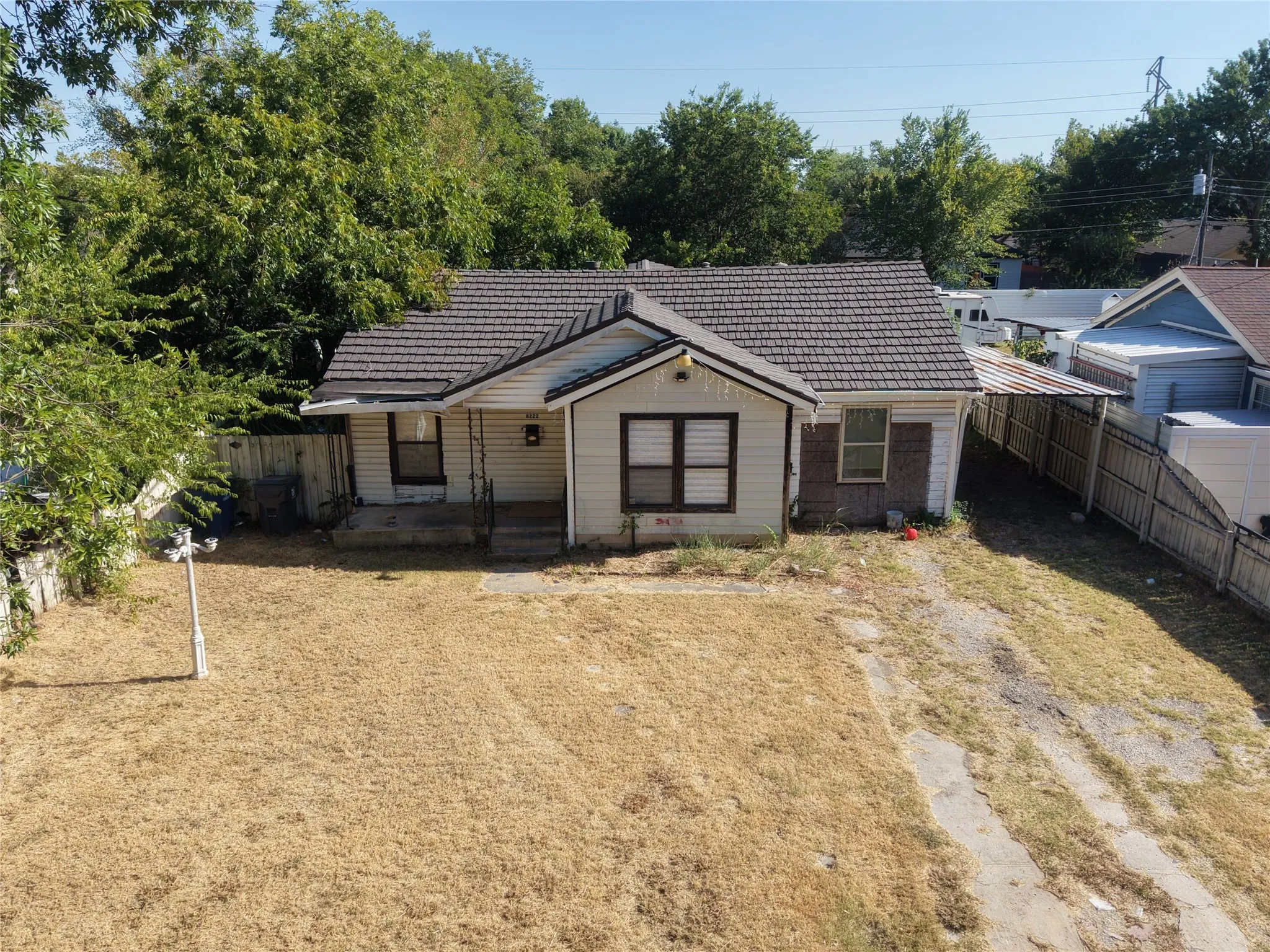 Single Family Residence For Sale in Dallas County , 8222 Wes hodges Road, Dallas, Texas 75217, 4 Bedroom, 2 Bathroom, Garage spaces, 1,571 Sqft, built in 1950, mls#21355514, Real Estate Agent in Dallas, Homes For Sale in Dallas county, Homes For Sale in Dallas, Realtor in Dallas Texas, Real Estate Brokerage Independent Realty Texas, Luminita Cordes Realtor