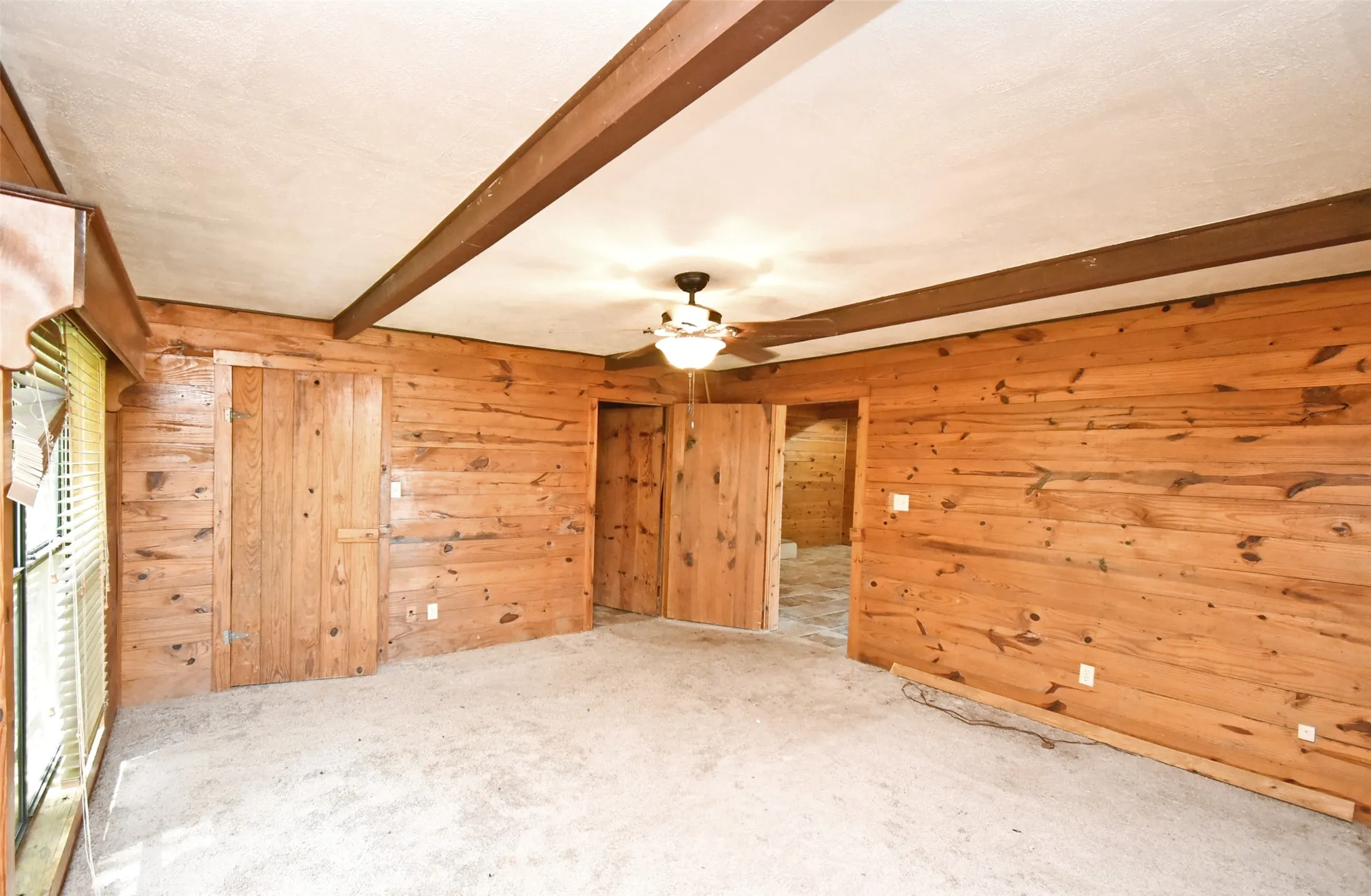 Single Family Residence For Sale in Wood County , 391 County Road 3254, Quitman, Texas 75783, 3 Bedroom, 2 Bathroom, 1 Garage spaces, 2,376 Sqft, built in 1976, mls#21358051, Real Estate Agent in Quitman, Homes For Sale in Wood county, Homes For Sale in Quitman, Realtor in Quitman Texas, Real Estate Brokerage Independent Realty Texas, Luminita Cordes Realtor