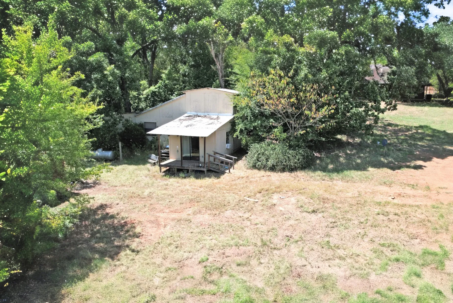 Single Family Residence For Sale in Wood County , 391 County Road 3254, Quitman, Texas 75783, 3 Bedroom, 2 Bathroom, 1 Garage spaces, 2,376 Sqft, built in 1976, mls#21358051, Real Estate Agent in Quitman, Homes For Sale in Wood county, Homes For Sale in Quitman, Realtor in Quitman Texas, Real Estate Brokerage Independent Realty Texas, Luminita Cordes Realtor