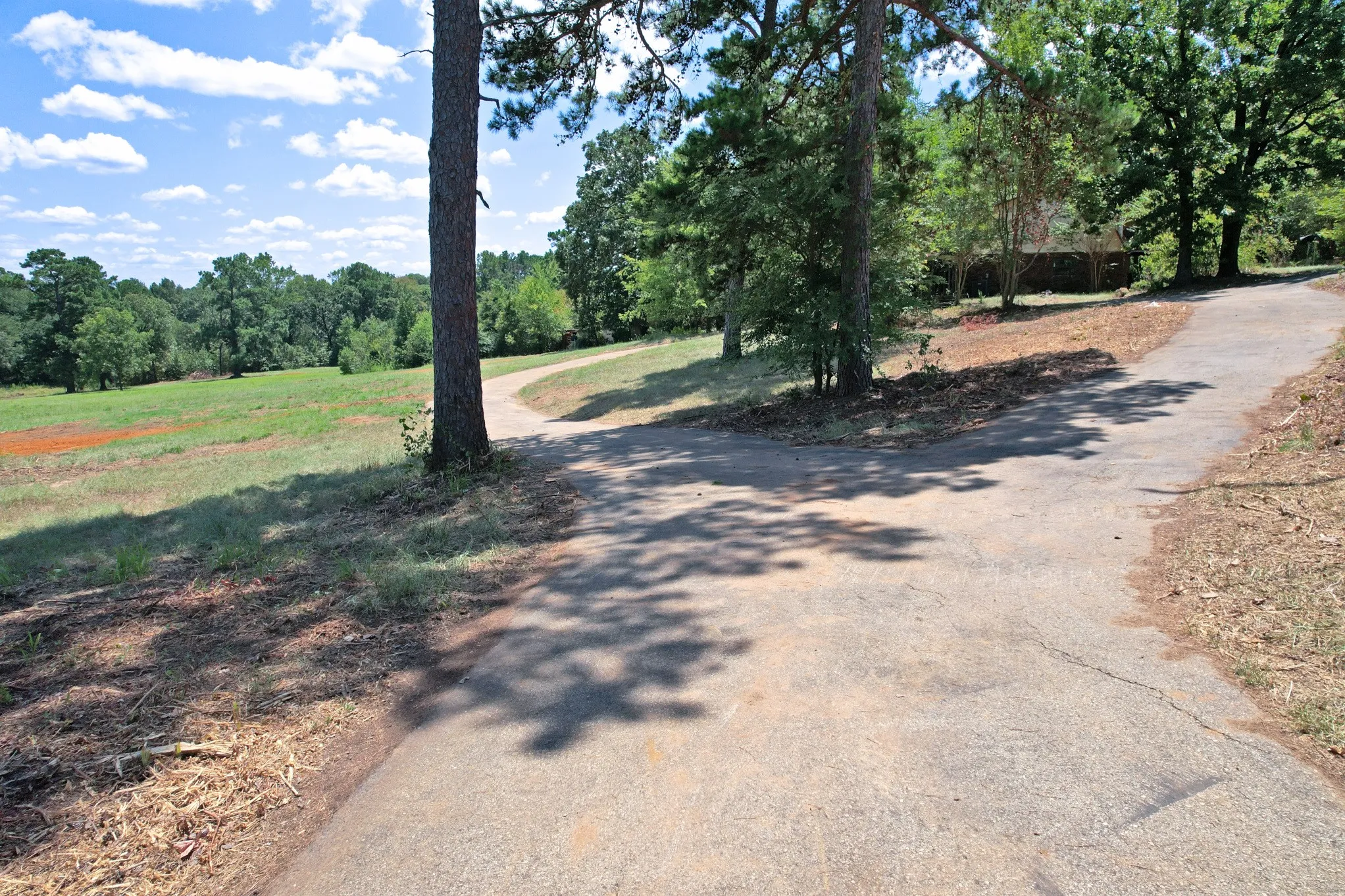 Single Family Residence For Sale in Wood County , 391 County Road 3254, Quitman, Texas 75783, 3 Bedroom, 2 Bathroom, 1 Garage spaces, 2,376 Sqft, built in 1976, mls#21358051, Real Estate Agent in Quitman, Homes For Sale in Wood county, Homes For Sale in Quitman, Realtor in Quitman Texas, Real Estate Brokerage Independent Realty Texas, Luminita Cordes Realtor
