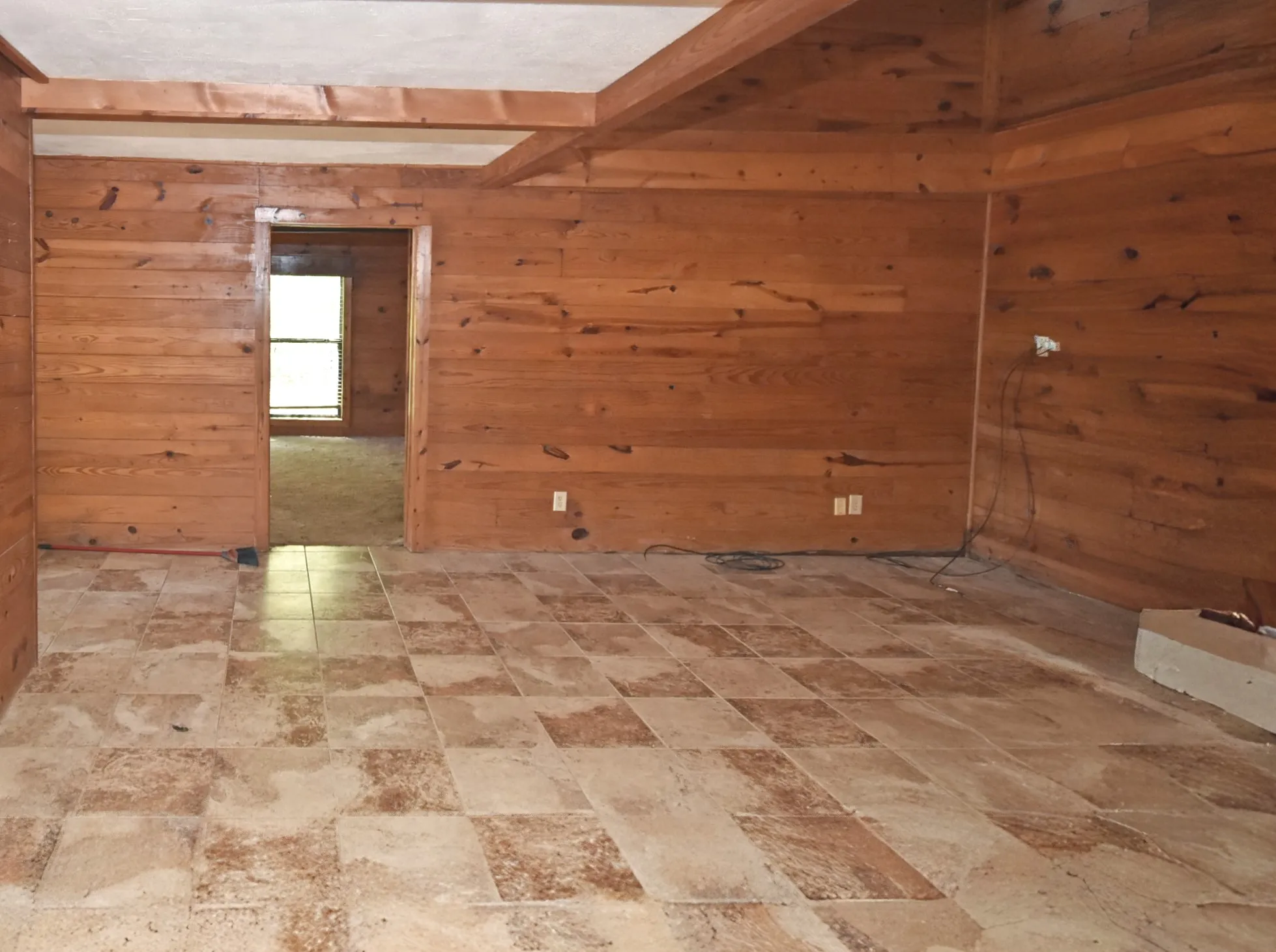 Single Family Residence For Sale in Wood County , 391 County Road 3254, Quitman, Texas 75783, 3 Bedroom, 2 Bathroom, 1 Garage spaces, 2,376 Sqft, built in 1976, mls#21358051, Real Estate Agent in Quitman, Homes For Sale in Wood county, Homes For Sale in Quitman, Realtor in Quitman Texas, Real Estate Brokerage Independent Realty Texas, Luminita Cordes Realtor