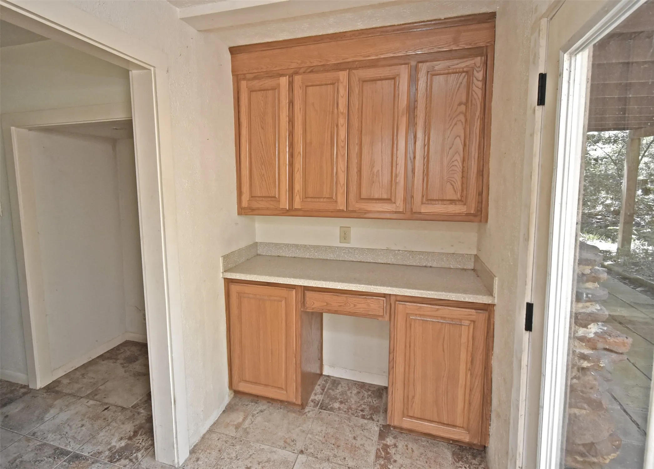 Single Family Residence For Sale in Wood County , 391 County Road 3254, Quitman, Texas 75783, 3 Bedroom, 2 Bathroom, 1 Garage spaces, 2,376 Sqft, built in 1976, mls#21358051, Real Estate Agent in Quitman, Homes For Sale in Wood county, Homes For Sale in Quitman, Realtor in Quitman Texas, Real Estate Brokerage Independent Realty Texas, Luminita Cordes Realtor