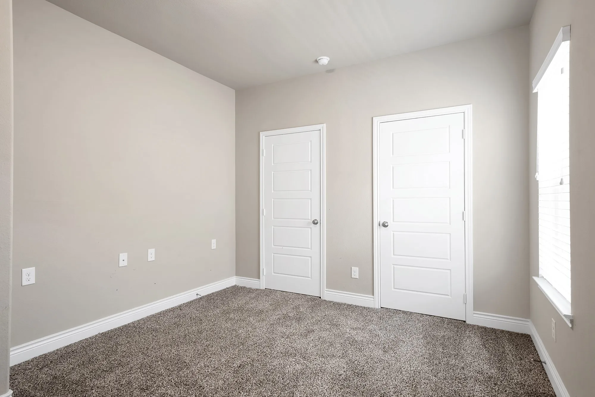 Single Family Residence For Sale in Kaufman County , 841 Knoxbridge Road, Forney, Texas 75126, 4 Bedroom, 3 Bathroom, 2 Garage spaces, 2,595 Sqft, built in 2019, mls#21356057, Real Estate Agent in Forney, Homes For Sale in Kaufman county, Homes For Sale in Forney, Realtor in Forney Texas, Real Estate Brokerage Independent Realty Texas, Luminita Cordes Realtor