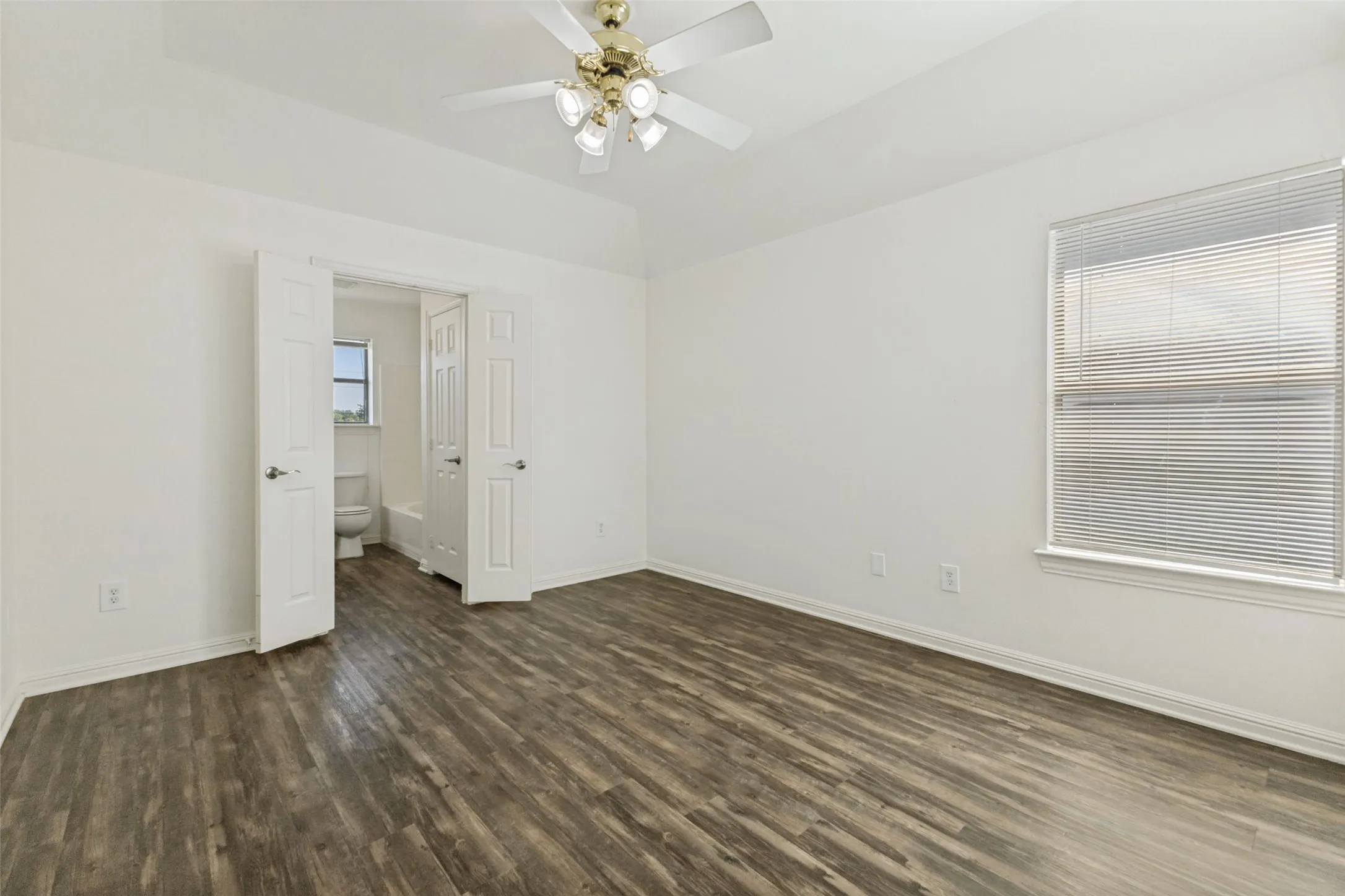 Duplex For Rent in Collin County , 234 Wyndham Meadows Way, Wylie, Texas 75098, 3 Bedroom, 3 Bathroom, 1 Garage spaces, 1,304 Sqft, built in 2003, mls#21359063, Real Estate Agent in Wylie, Homes For Rent in Collin county, Homes For Rent in Wylie, Realtor in Wylie Texas, Real Estate Brokerage Independent Realty Texas, Luminita Cordes Realtor