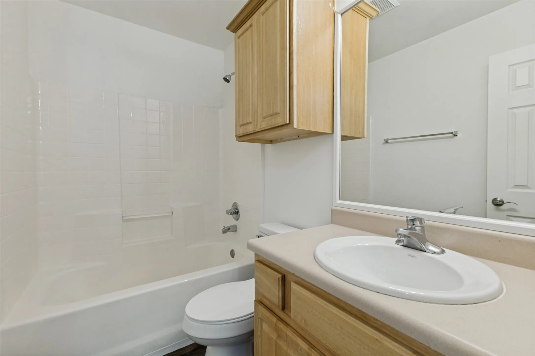 Duplex For Rent in Collin County , 234 Wyndham Meadows Way, Wylie, Texas 75098, 3 Bedroom, 3 Bathroom, 1 Garage spaces, 1,304 Sqft, built in 2003, mls#21359063, Real Estate Agent in Wylie, Homes For Rent in Collin county, Homes For Rent in Wylie, Realtor in Wylie Texas, Real Estate Brokerage Independent Realty Texas, Luminita Cordes Realtor