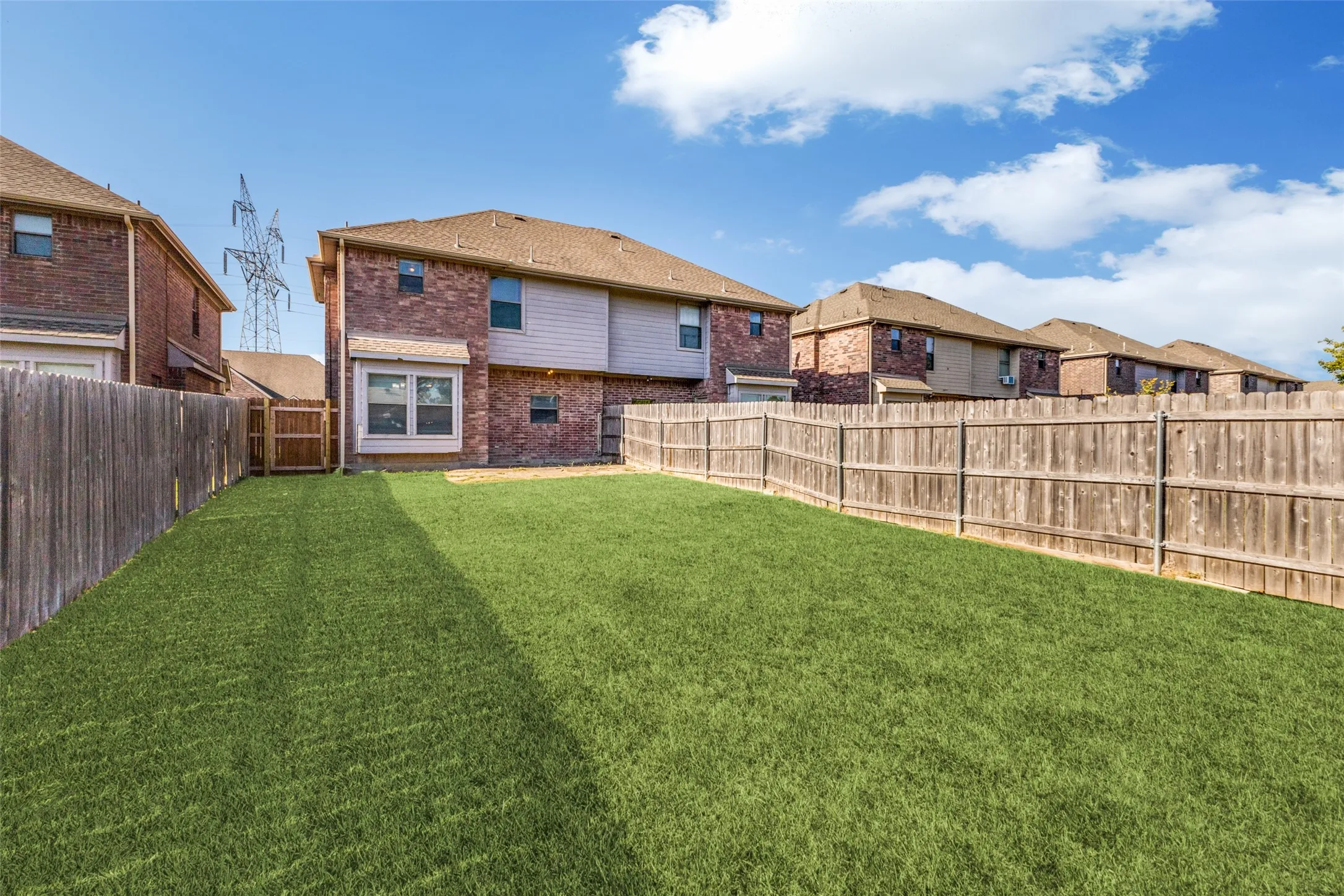Duplex For Rent in Collin County , 234 Wyndham Meadows Way, Wylie, Texas 75098, 3 Bedroom, 3 Bathroom, 1 Garage spaces, 1,304 Sqft, built in 2003, mls#21359063, Real Estate Agent in Wylie, Homes For Rent in Collin county, Homes For Rent in Wylie, Realtor in Wylie Texas, Real Estate Brokerage Independent Realty Texas, Luminita Cordes Realtor