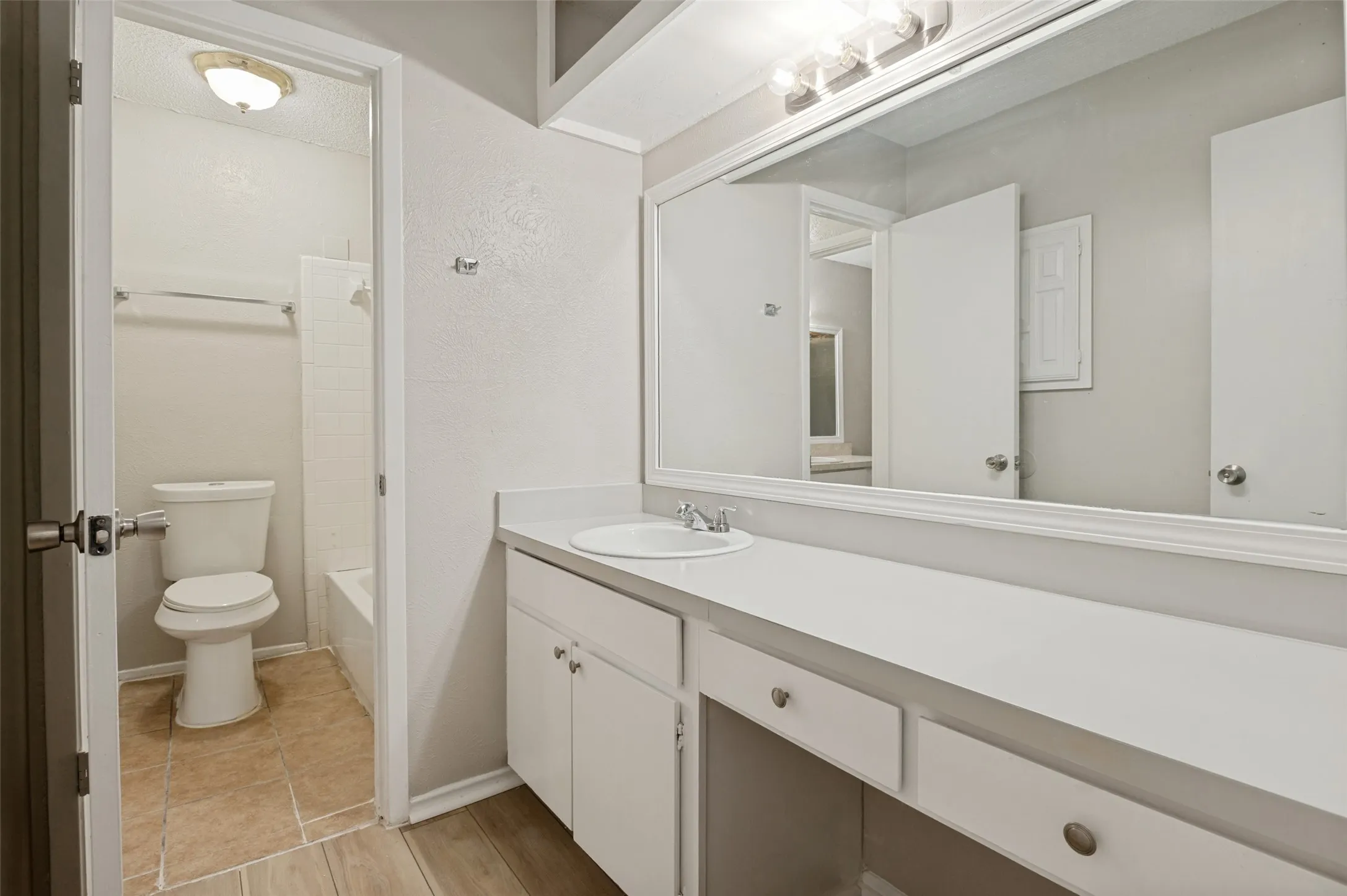 Single Family Residence For Sale in Dallas County , 203 Trinidad Drive, Grand Prairie, Texas 75052, 4 Bedroom, 2 Bathroom, Garage spaces, 1,562 Sqft, built in 1973, mls#21359765, Real Estate Agent in Grand Prairie, Homes For Sale in Dallas county, Homes For Sale in Grand Prairie, Realtor in Grand Prairie Texas, Real Estate Brokerage Independent Realty Texas, Luminita Cordes Realtor