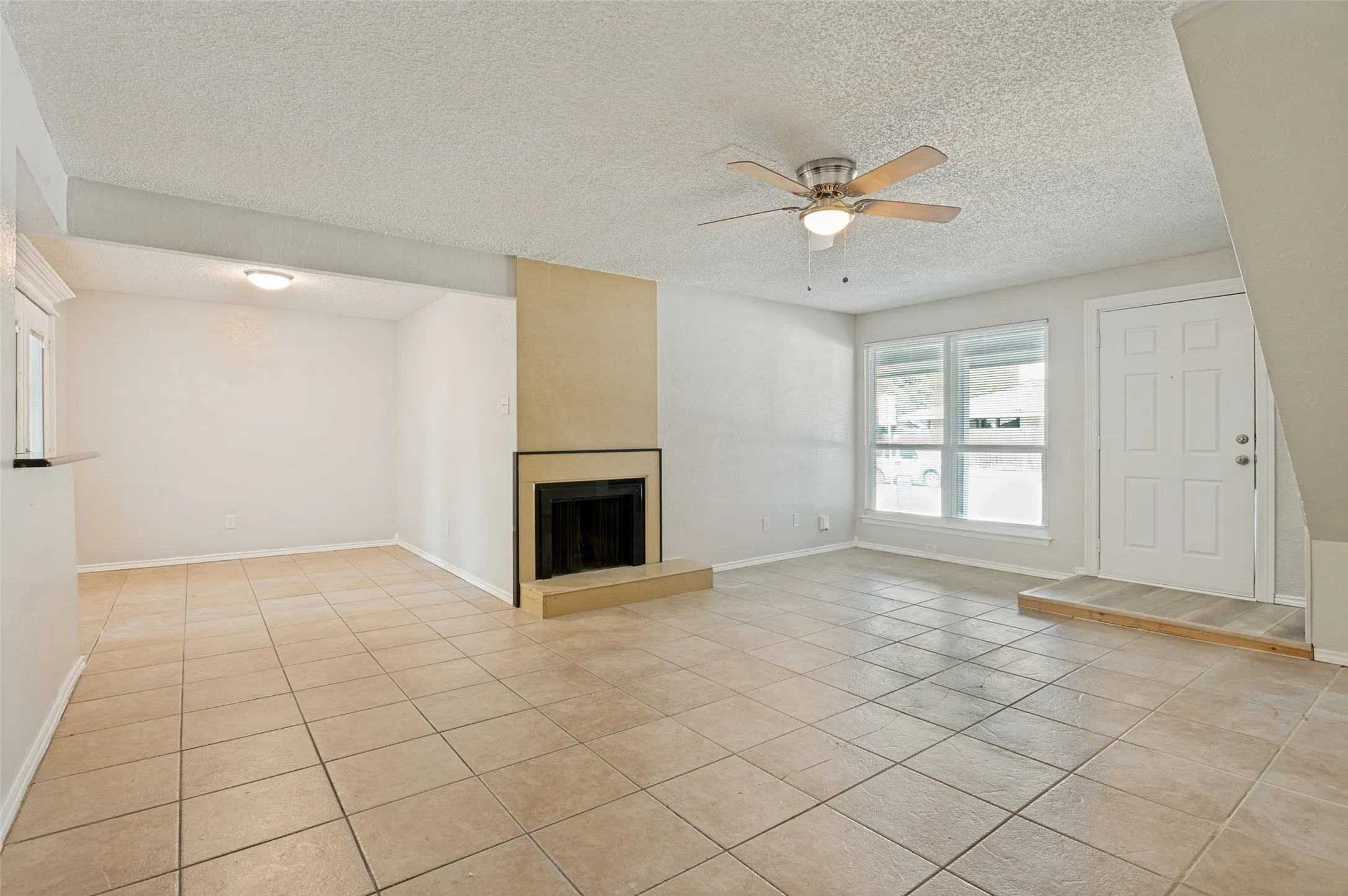 Single Family Residence For Sale in Dallas County , 203 Trinidad Drive, Grand Prairie, Texas 75052, 4 Bedroom, 2 Bathroom, Garage spaces, 1,562 Sqft, built in 1973, mls#21359765, Real Estate Agent in Grand Prairie, Homes For Sale in Dallas county, Homes For Sale in Grand Prairie, Realtor in Grand Prairie Texas, Real Estate Brokerage Independent Realty Texas, Luminita Cordes Realtor