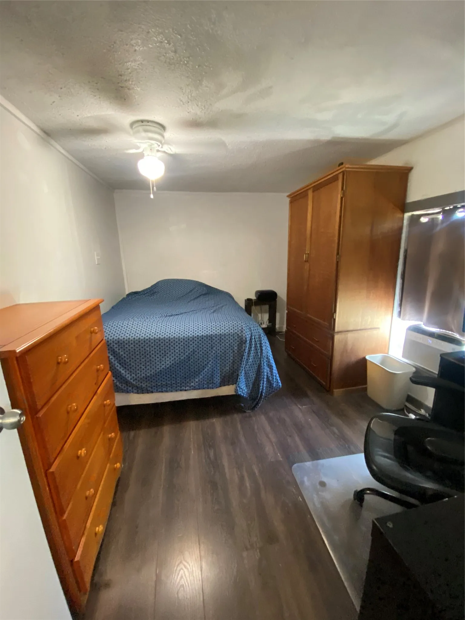 Single Family Residence For Sale in Knox County , 621 N Birch Avenue, Munday, Texas 76371, 4 Bedroom, 2 Bathroom, Garage spaces, 1,188 Sqft, built in 1940, mls#21359850, Real Estate Agent in Munday, Homes For Sale in Knox county, Homes For Sale in Munday, Realtor in Munday Texas, Real Estate Brokerage Independent Realty Texas, Luminita Cordes Realtor