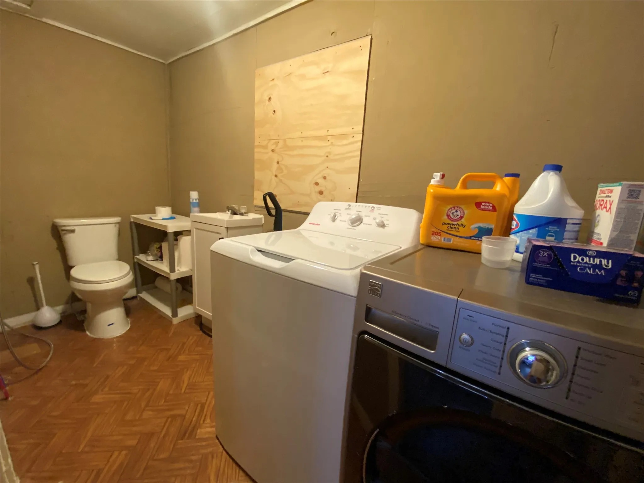 Single Family Residence For Sale in Knox County , 621 N Birch Avenue, Munday, Texas 76371, 4 Bedroom, 2 Bathroom, Garage spaces, 1,188 Sqft, built in 1940, mls#21359850, Real Estate Agent in Munday, Homes For Sale in Knox county, Homes For Sale in Munday, Realtor in Munday Texas, Real Estate Brokerage Independent Realty Texas, Luminita Cordes Realtor