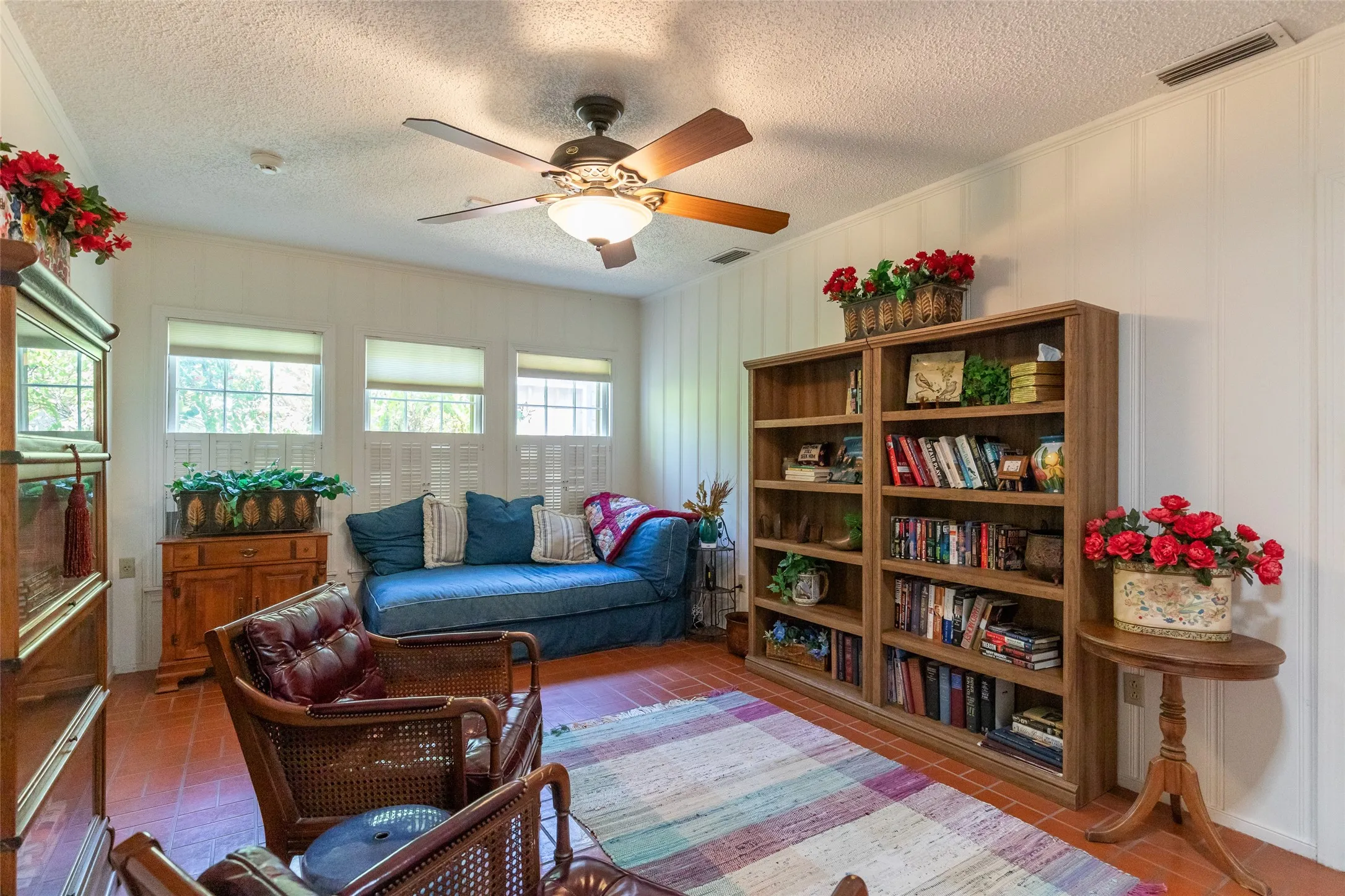 Single Family Residence For Sale in Taylor County , 1334 Santos Street, Abilene, Texas 79605, 4 Bedroom, 4 Bathroom, 2 Garage spaces, 3,108 Sqft, built in 1950, mls#21359776, Real Estate Agent in Abilene, Homes For Sale in Taylor county, Homes For Sale in Abilene, Realtor in Abilene Texas, Real Estate Brokerage Independent Realty Texas, Luminita Cordes Realtor