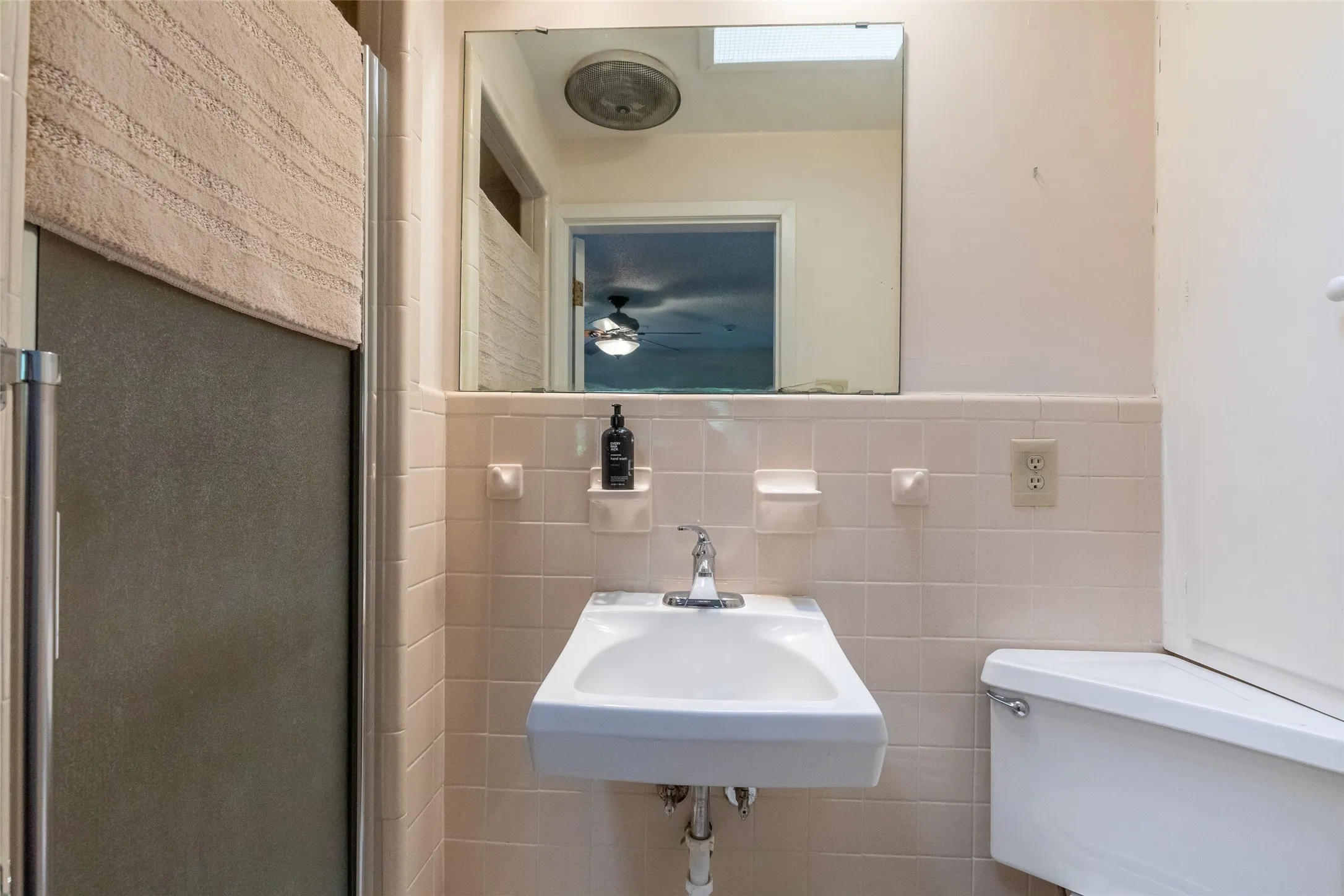 Single Family Residence For Sale in Taylor County , 1334 Santos Street, Abilene, Texas 79605, 4 Bedroom, 4 Bathroom, 2 Garage spaces, 3,108 Sqft, built in 1950, mls#21359776, Real Estate Agent in Abilene, Homes For Sale in Taylor county, Homes For Sale in Abilene, Realtor in Abilene Texas, Real Estate Brokerage Independent Realty Texas, Luminita Cordes Realtor