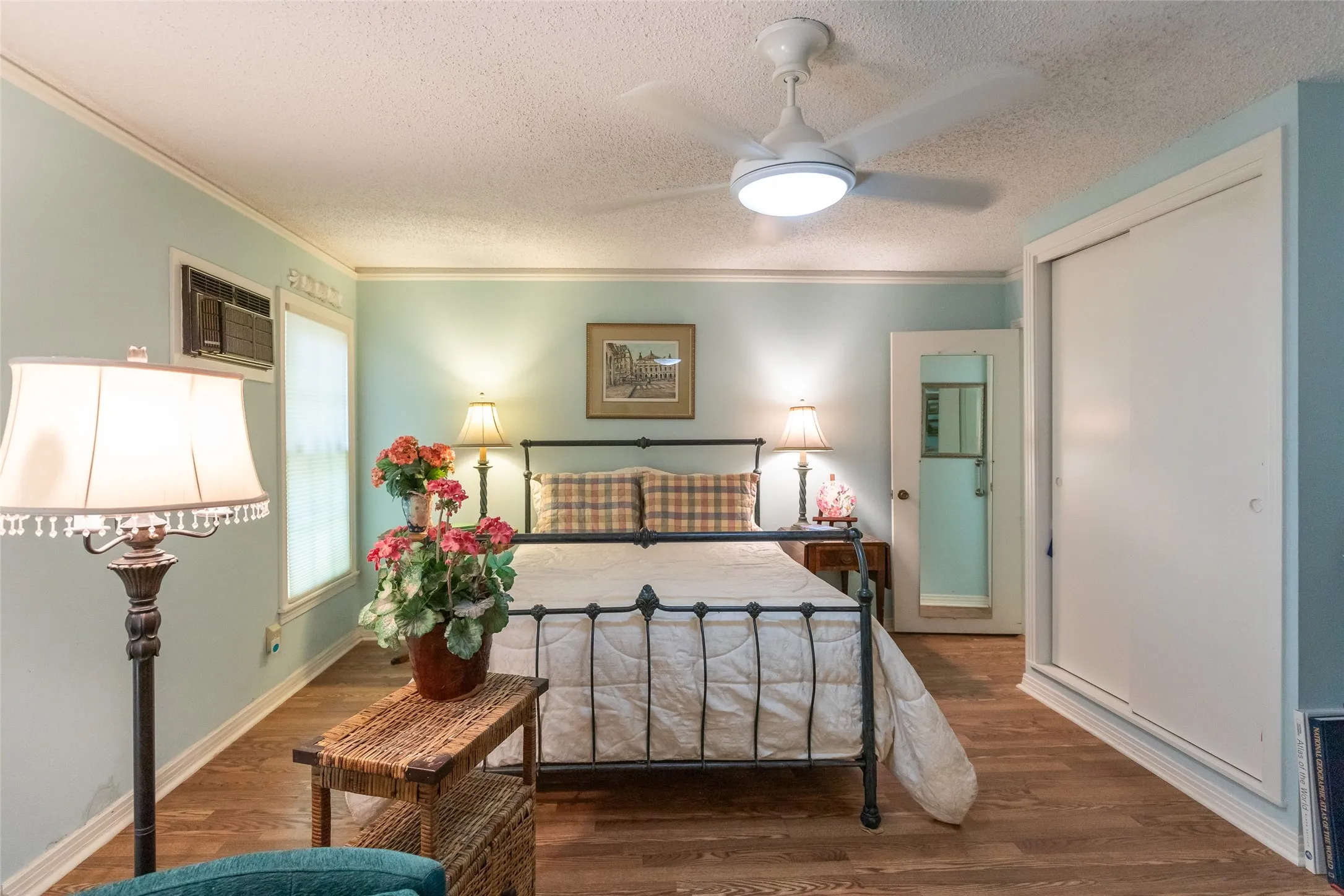 Single Family Residence For Sale in Taylor County , 1334 Santos Street, Abilene, Texas 79605, 4 Bedroom, 4 Bathroom, 2 Garage spaces, 3,108 Sqft, built in 1950, mls#21359776, Real Estate Agent in Abilene, Homes For Sale in Taylor county, Homes For Sale in Abilene, Realtor in Abilene Texas, Real Estate Brokerage Independent Realty Texas, Luminita Cordes Realtor