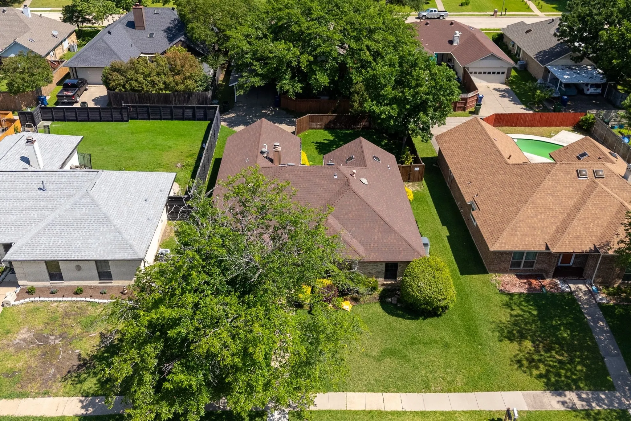 Single Family Residence For Rent in Dallas County , 2601 Richland Drive, Garland, Texas 75044, 4 Bedroom, 2 Bathroom, 2 Garage spaces, 1,964 Sqft, built in 1983, mls#21359772, Real Estate Agent in Garland, Homes For Rent in Dallas county, Homes For Rent in Garland, Realtor in Garland Texas, Real Estate Brokerage Independent Realty Texas, Luminita Cordes Realtor