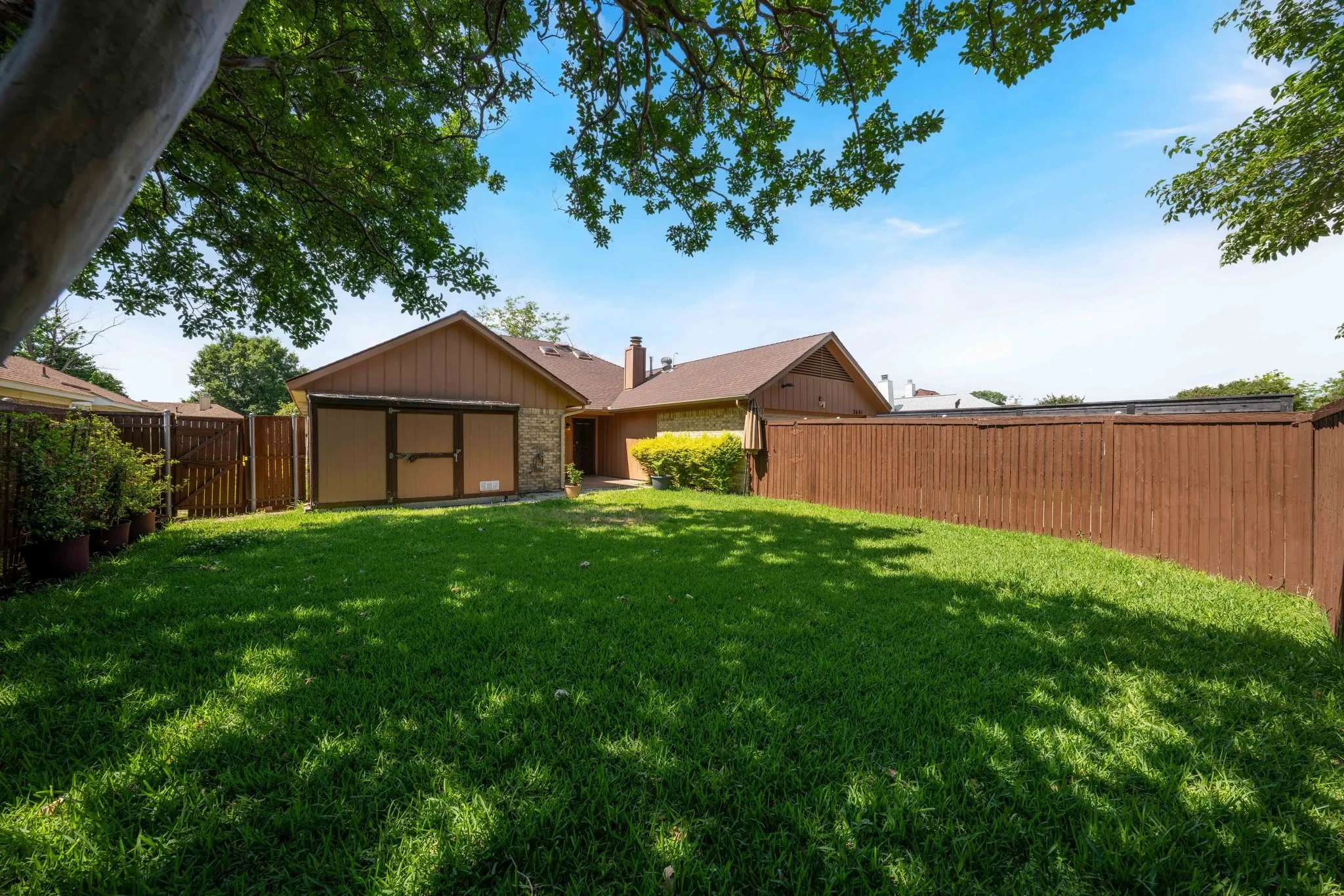 Single Family Residence For Rent in Dallas County , 2601 Richland Drive, Garland, Texas 75044, 4 Bedroom, 2 Bathroom, 2 Garage spaces, 1,964 Sqft, built in 1983, mls#21359772, Real Estate Agent in Garland, Homes For Rent in Dallas county, Homes For Rent in Garland, Realtor in Garland Texas, Real Estate Brokerage Independent Realty Texas, Luminita Cordes Realtor