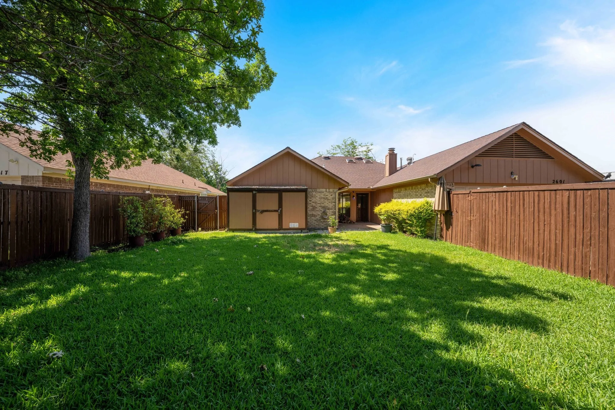 Single Family Residence For Rent in Dallas County , 2601 Richland Drive, Garland, Texas 75044, 4 Bedroom, 2 Bathroom, 2 Garage spaces, 1,964 Sqft, built in 1983, mls#21359772, Real Estate Agent in Garland, Homes For Rent in Dallas county, Homes For Rent in Garland, Realtor in Garland Texas, Real Estate Brokerage Independent Realty Texas, Luminita Cordes Realtor