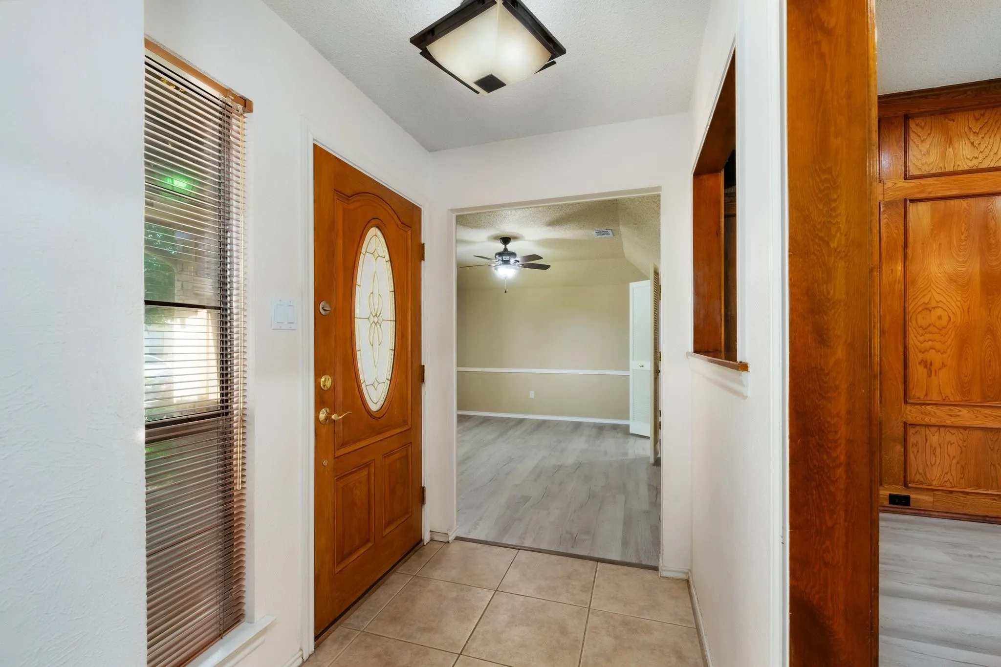Single Family Residence For Rent in Dallas County , 2601 Richland Drive, Garland, Texas 75044, 4 Bedroom, 2 Bathroom, 2 Garage spaces, 1,964 Sqft, built in 1983, mls#21359772, Real Estate Agent in Garland, Homes For Rent in Dallas county, Homes For Rent in Garland, Realtor in Garland Texas, Real Estate Brokerage Independent Realty Texas, Luminita Cordes Realtor