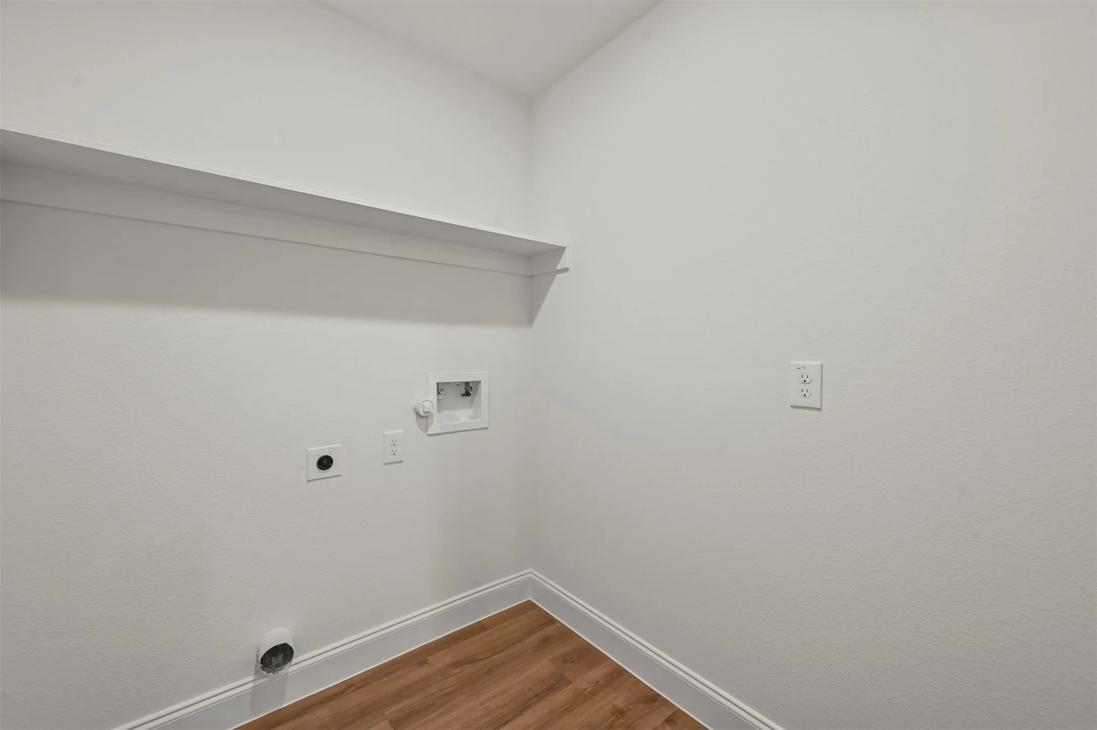 Single Family Residence For Rent in Hunt County , 2307 Mill Street, Greenville, Texas 75401, 3 Bedroom, 2 Bathroom, 1 Garage spaces, 1,290 Sqft, built in 2023, mls#21359904, Real Estate Agent in Greenville, Homes For Rent in Hunt county, Homes For Rent in Greenville, Realtor in Greenville Texas, Real Estate Brokerage Independent Realty Texas, Luminita Cordes Realtor