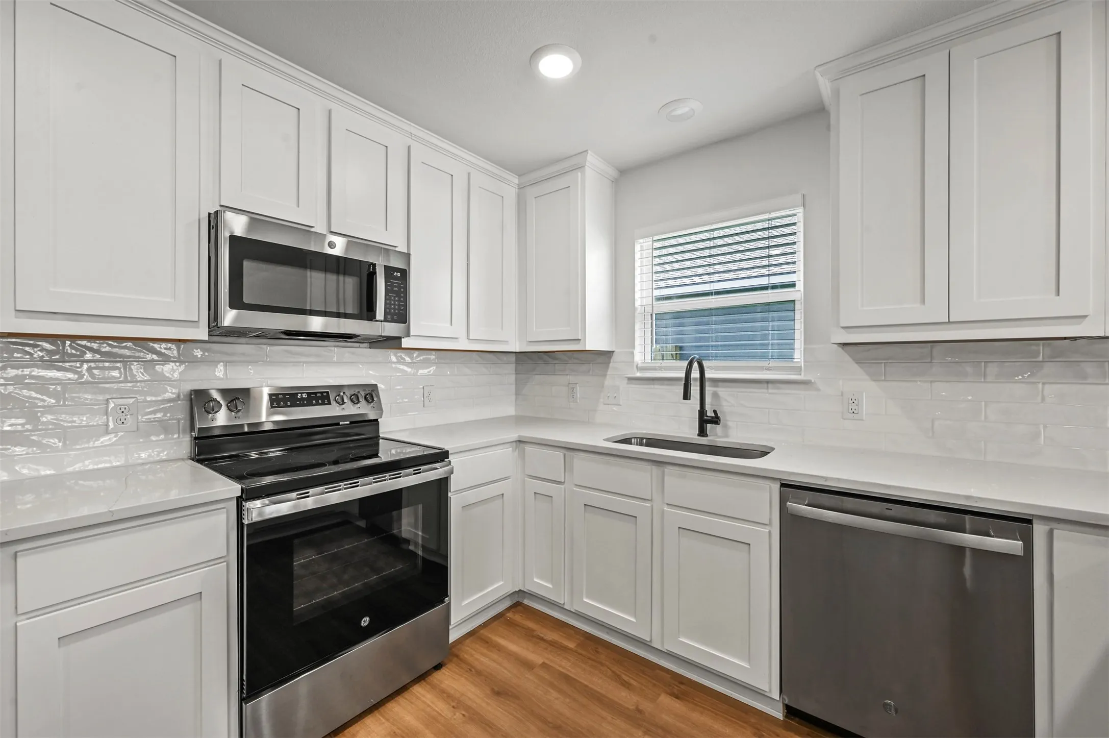 Single Family Residence For Rent in Hunt County , 2307 Mill Street, Greenville, Texas 75401, 3 Bedroom, 2 Bathroom, 1 Garage spaces, 1,290 Sqft, built in 2023, mls#21359904, Real Estate Agent in Greenville, Homes For Rent in Hunt county, Homes For Rent in Greenville, Realtor in Greenville Texas, Real Estate Brokerage Independent Realty Texas, Luminita Cordes Realtor