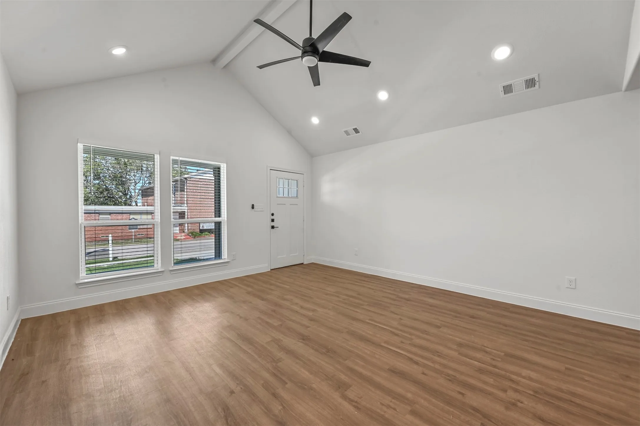 Single Family Residence For Rent in Hunt County , 2307 Mill Street, Greenville, Texas 75401, 3 Bedroom, 2 Bathroom, 1 Garage spaces, 1,290 Sqft, built in 2023, mls#21359904, Real Estate Agent in Greenville, Homes For Rent in Hunt county, Homes For Rent in Greenville, Realtor in Greenville Texas, Real Estate Brokerage Independent Realty Texas, Luminita Cordes Realtor
