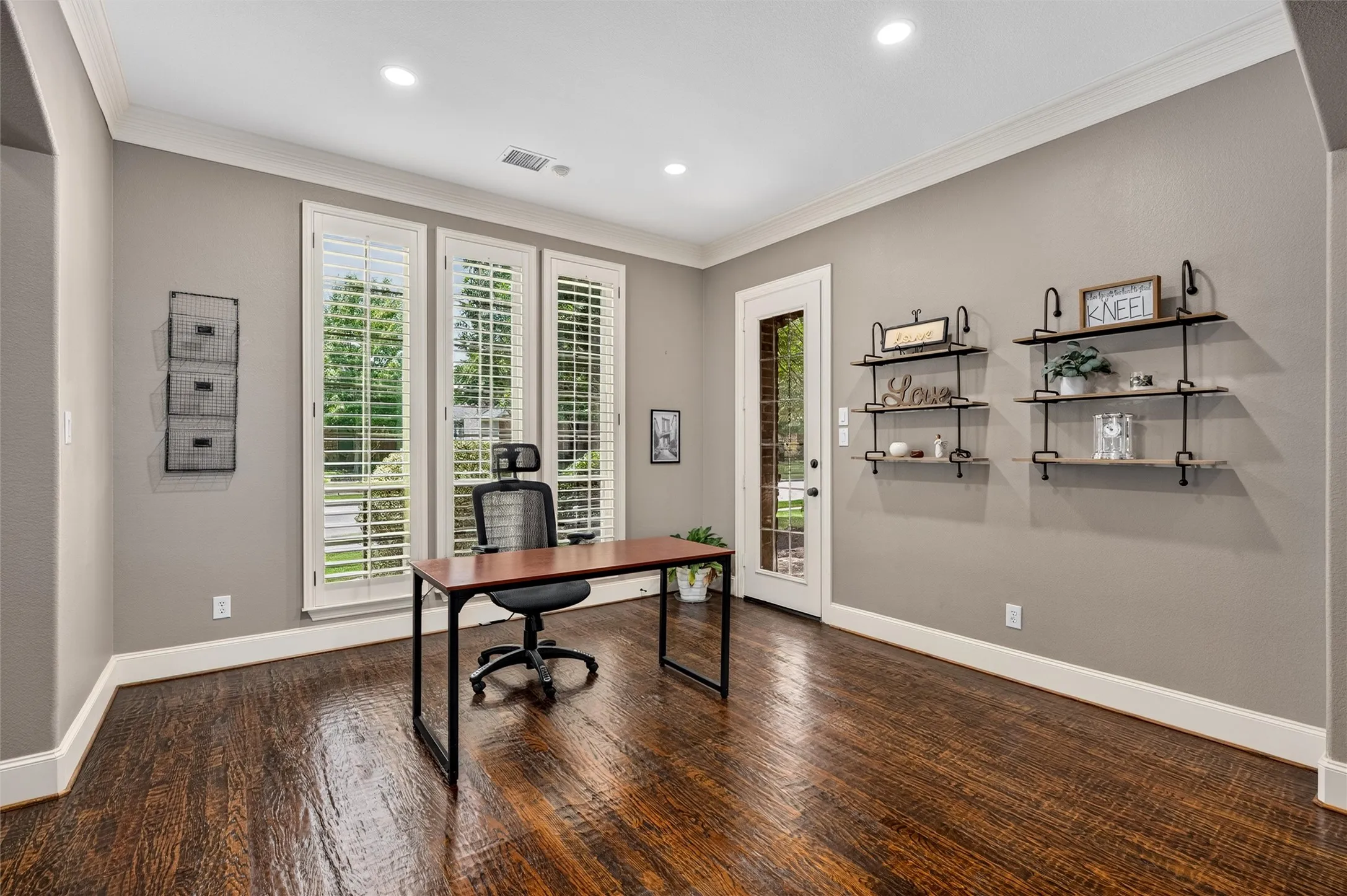 Single Family Residence For Sale in Collin County , 2346 Boxwood Drive, Allen, Texas 75013, 5 Bedroom, 4 Bathroom, 3 Garage spaces, 4,647 Sqft, built in 2008, mls#21359343, Real Estate Agent in Allen, Homes For Sale in Collin county, Homes For Sale in Allen, Realtor in Allen Texas, Real Estate Brokerage Independent Realty Texas, Luminita Cordes Realtor