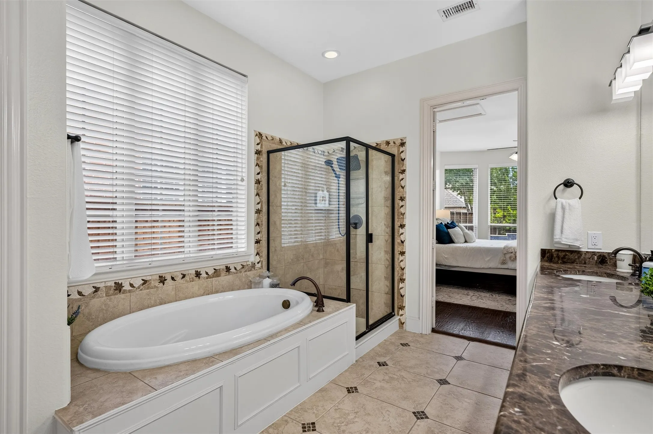 Single Family Residence For Sale in Collin County , 2346 Boxwood Drive, Allen, Texas 75013, 5 Bedroom, 4 Bathroom, 3 Garage spaces, 4,647 Sqft, built in 2008, mls#21359343, Real Estate Agent in Allen, Homes For Sale in Collin county, Homes For Sale in Allen, Realtor in Allen Texas, Real Estate Brokerage Independent Realty Texas, Luminita Cordes Realtor