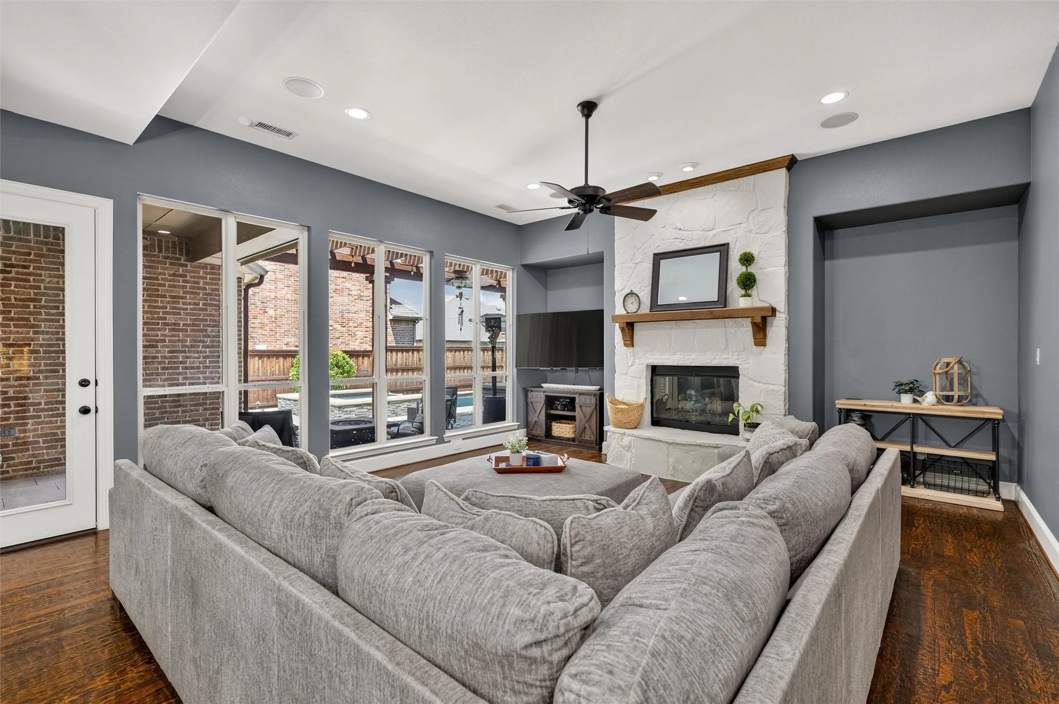 Single Family Residence For Sale in Collin County , 2346 Boxwood Drive, Allen, Texas 75013, 5 Bedroom, 4 Bathroom, 3 Garage spaces, 4,647 Sqft, built in 2008, mls#21359343, Real Estate Agent in Allen, Homes For Sale in Collin county, Homes For Sale in Allen, Realtor in Allen Texas, Real Estate Brokerage Independent Realty Texas, Luminita Cordes Realtor
