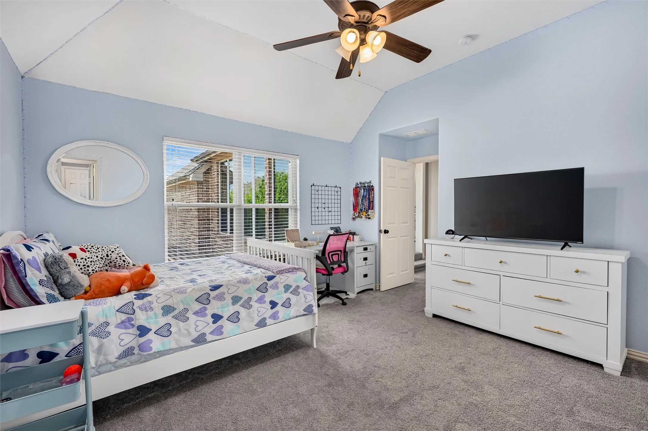 Single Family Residence For Sale in Collin County , 2346 Boxwood Drive, Allen, Texas 75013, 5 Bedroom, 4 Bathroom, 3 Garage spaces, 4,647 Sqft, built in 2008, mls#21359343, Real Estate Agent in Allen, Homes For Sale in Collin county, Homes For Sale in Allen, Realtor in Allen Texas, Real Estate Brokerage Independent Realty Texas, Luminita Cordes Realtor