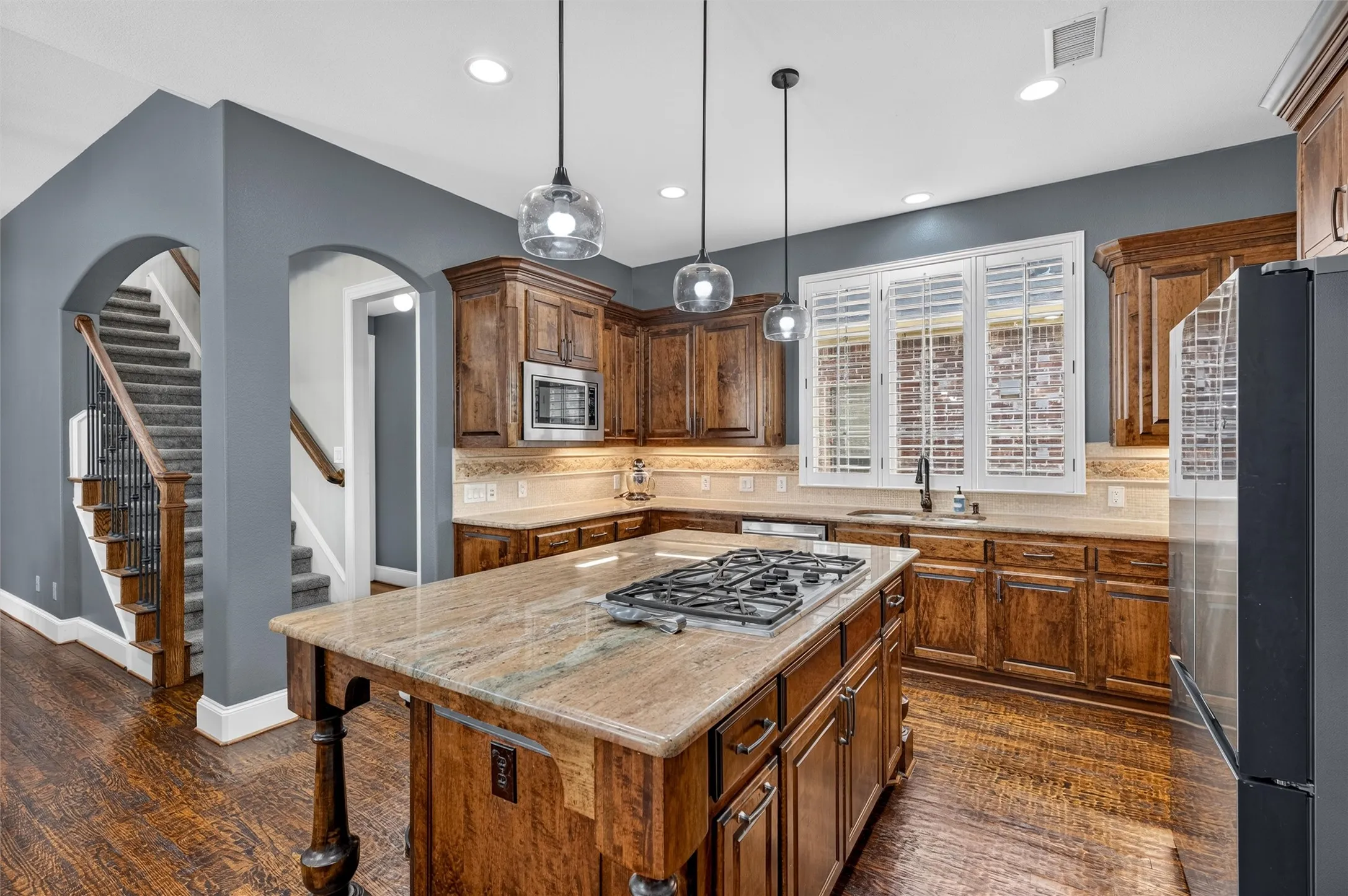 Single Family Residence For Sale in Collin County , 2346 Boxwood Drive, Allen, Texas 75013, 5 Bedroom, 4 Bathroom, 3 Garage spaces, 4,647 Sqft, built in 2008, mls#21359343, Real Estate Agent in Allen, Homes For Sale in Collin county, Homes For Sale in Allen, Realtor in Allen Texas, Real Estate Brokerage Independent Realty Texas, Luminita Cordes Realtor