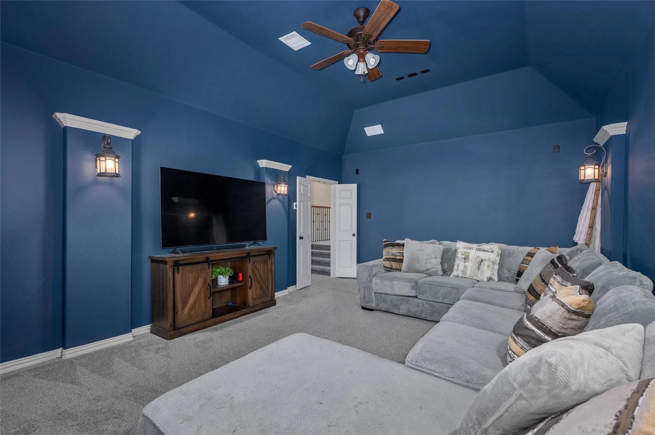 Single Family Residence For Sale in Collin County , 2346 Boxwood Drive, Allen, Texas 75013, 5 Bedroom, 4 Bathroom, 3 Garage spaces, 4,647 Sqft, built in 2008, mls#21359343, Real Estate Agent in Allen, Homes For Sale in Collin county, Homes For Sale in Allen, Realtor in Allen Texas, Real Estate Brokerage Independent Realty Texas, Luminita Cordes Realtor