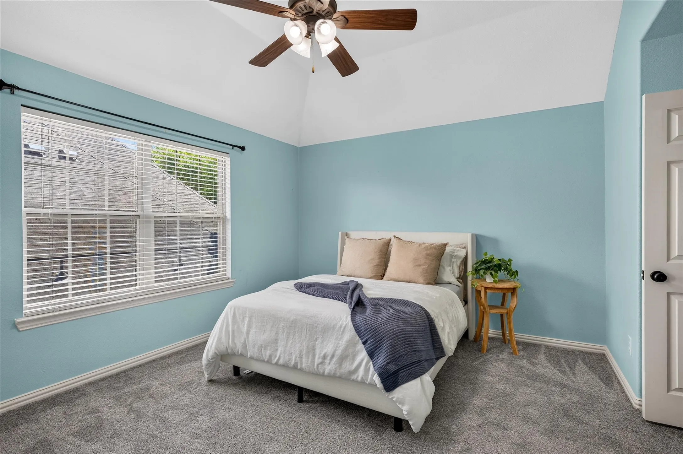 Single Family Residence For Sale in Collin County , 2346 Boxwood Drive, Allen, Texas 75013, 5 Bedroom, 4 Bathroom, 3 Garage spaces, 4,647 Sqft, built in 2008, mls#21359343, Real Estate Agent in Allen, Homes For Sale in Collin county, Homes For Sale in Allen, Realtor in Allen Texas, Real Estate Brokerage Independent Realty Texas, Luminita Cordes Realtor