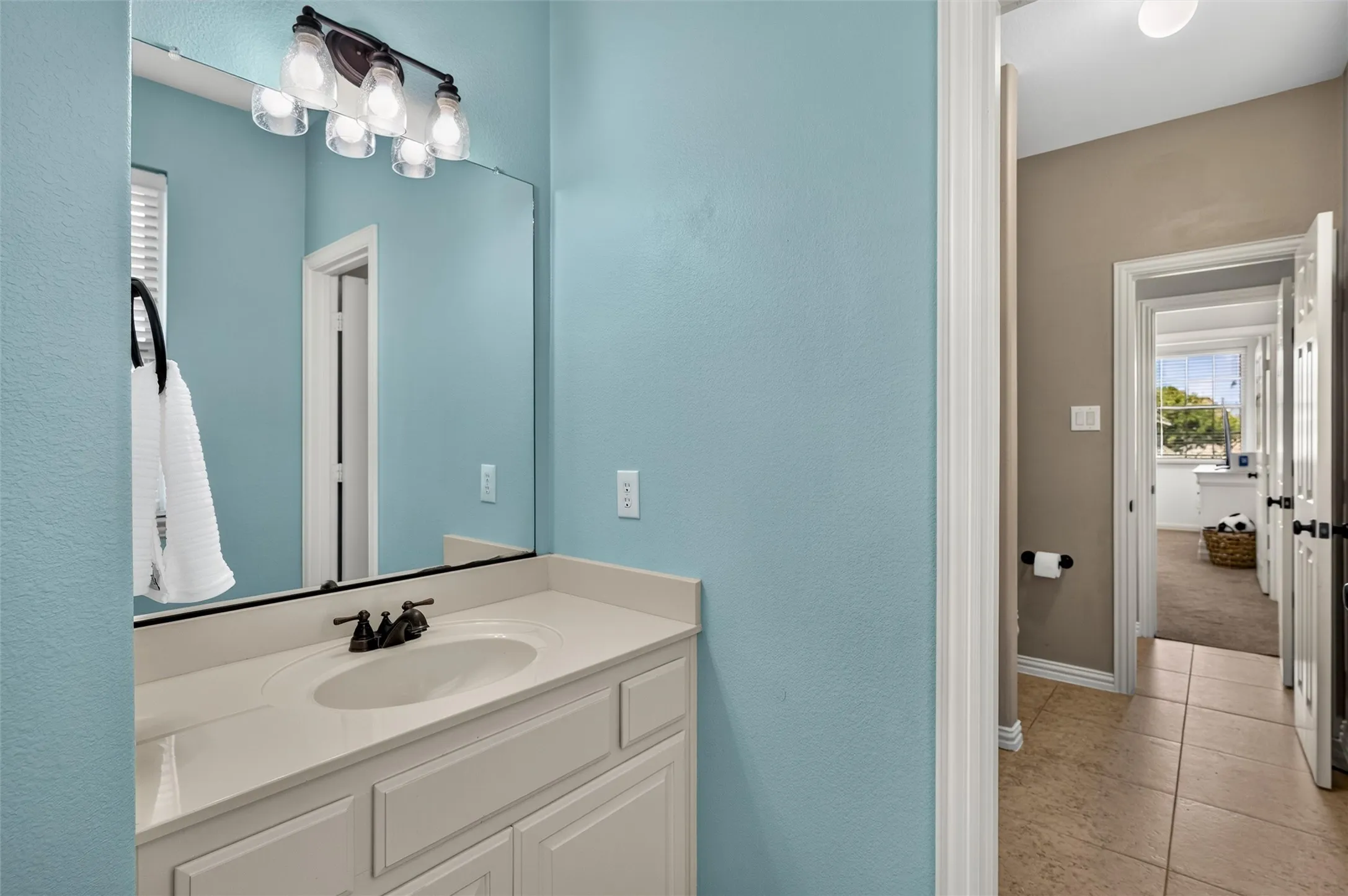 Single Family Residence For Sale in Collin County , 2346 Boxwood Drive, Allen, Texas 75013, 5 Bedroom, 4 Bathroom, 3 Garage spaces, 4,647 Sqft, built in 2008, mls#21359343, Real Estate Agent in Allen, Homes For Sale in Collin county, Homes For Sale in Allen, Realtor in Allen Texas, Real Estate Brokerage Independent Realty Texas, Luminita Cordes Realtor