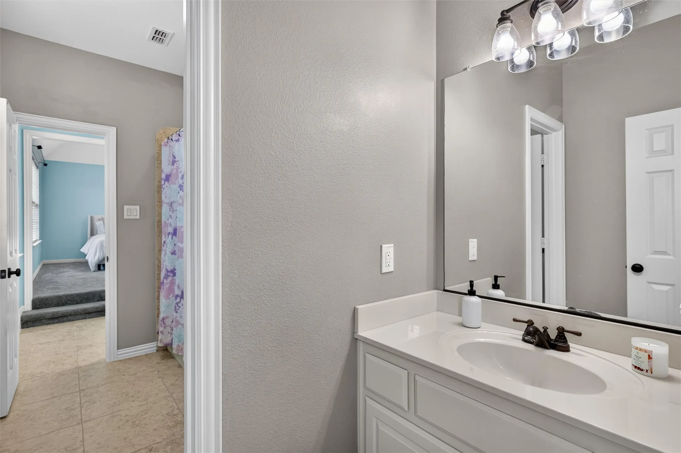 Single Family Residence For Sale in Collin County , 2346 Boxwood Drive, Allen, Texas 75013, 5 Bedroom, 4 Bathroom, 3 Garage spaces, 4,647 Sqft, built in 2008, mls#21359343, Real Estate Agent in Allen, Homes For Sale in Collin county, Homes For Sale in Allen, Realtor in Allen Texas, Real Estate Brokerage Independent Realty Texas, Luminita Cordes Realtor