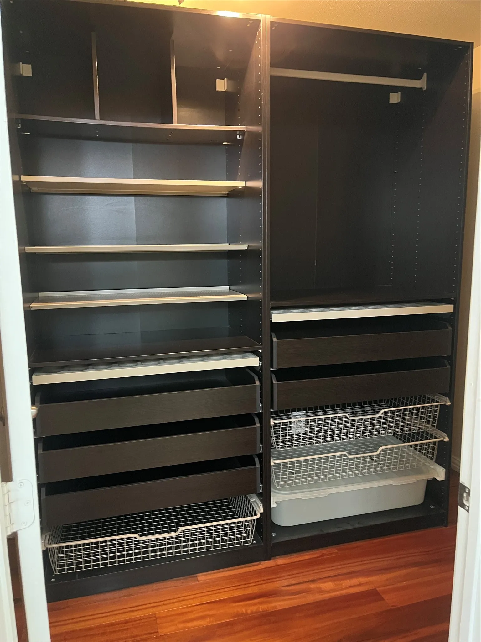 Condominium For Sale in Dallas County , 2305 Worthington Street 135, Dallas, Texas 75204, 1 Bedroom, 1 Bathroom, 1 Garage spaces, 852 Sqft, built in 1999, mls#21359813, Real Estate Agent in Dallas, Homes For Sale in Dallas county, Homes For Sale in Dallas, Realtor in Dallas Texas, Real Estate Brokerage Independent Realty Texas, Luminita Cordes Realtor