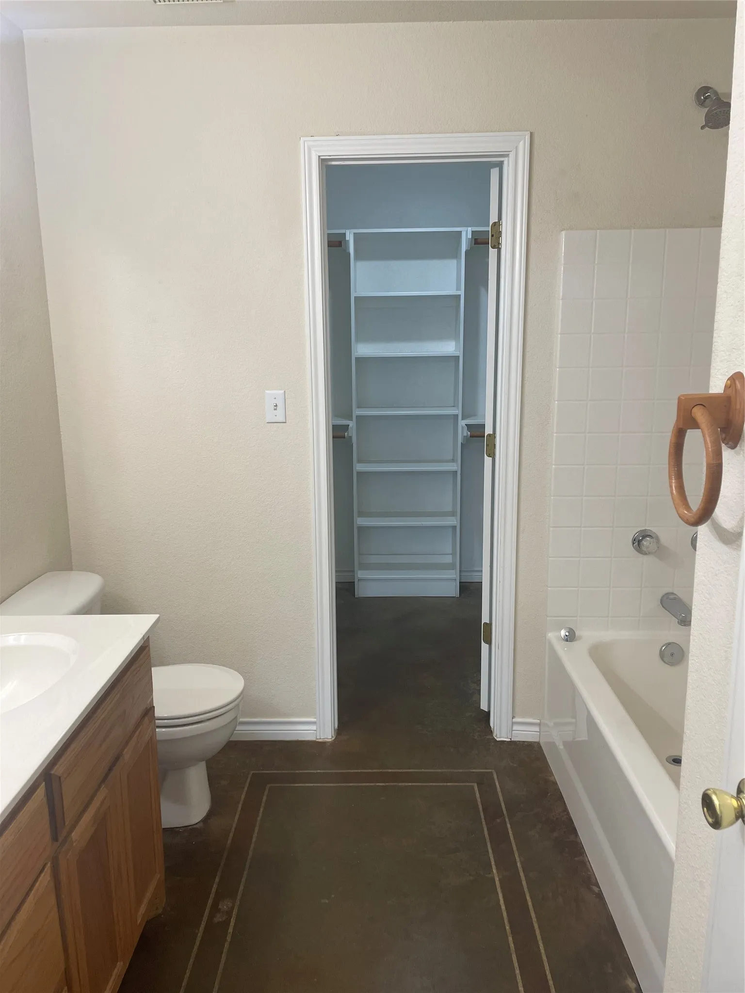 Single Family Residence For Rent in Taylor County , 2449 Patriot Commons Road, Abilene, Texas 79601, 3 Bedroom, 2 Bathroom, 2 Garage spaces, 1,342 Sqft, built in 2003, mls#21359913, Real Estate Agent in Abilene, Homes For Rent in Taylor county, Homes For Rent in Abilene, Realtor in Abilene Texas, Real Estate Brokerage Independent Realty Texas, Luminita Cordes Realtor