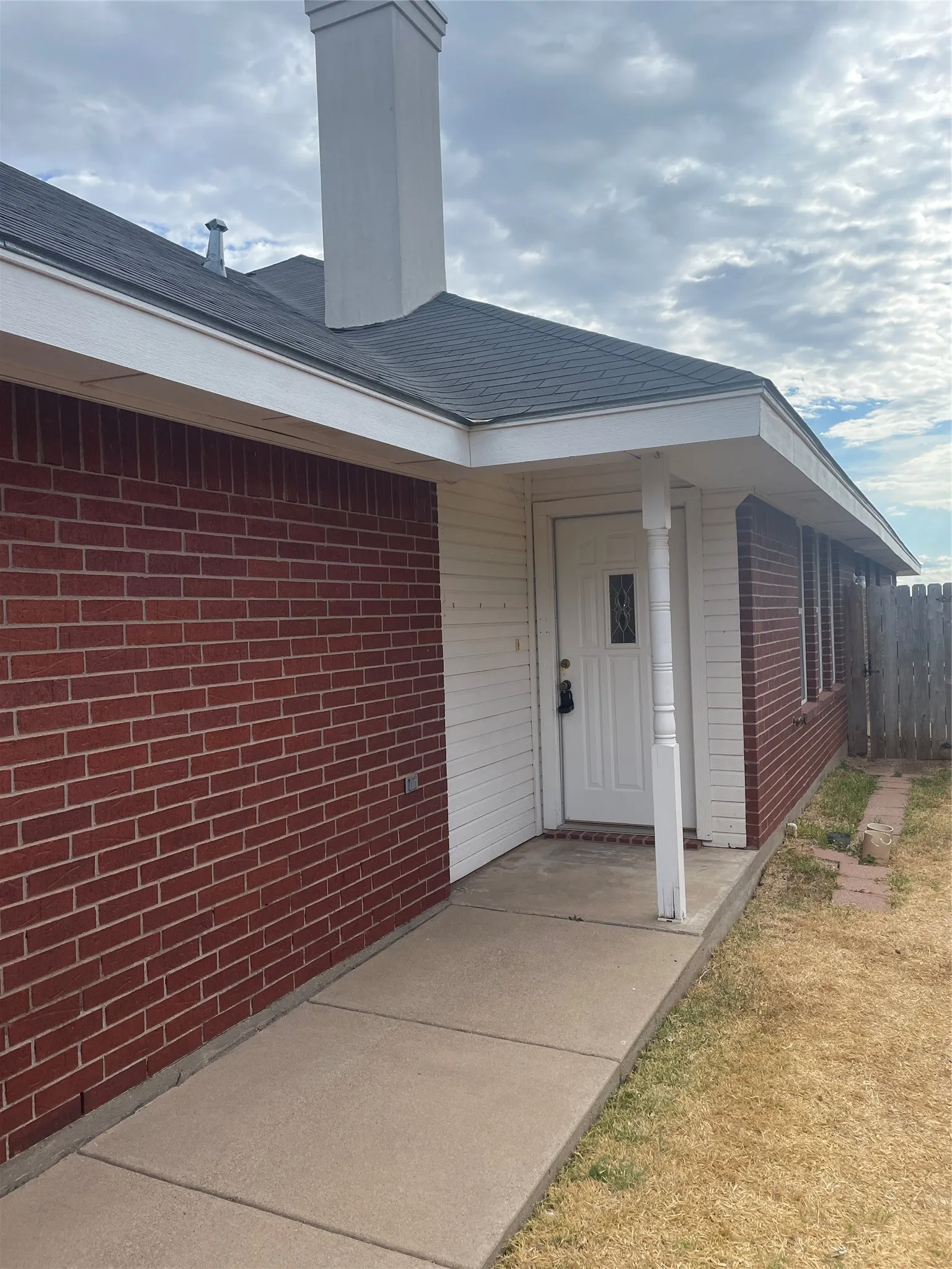 Single Family Residence For Rent in Taylor County , 2449 Patriot Commons Road, Abilene, Texas 79601, 3 Bedroom, 2 Bathroom, 2 Garage spaces, 1,342 Sqft, built in 2003, mls#21359913, Real Estate Agent in Abilene, Homes For Rent in Taylor county, Homes For Rent in Abilene, Realtor in Abilene Texas, Real Estate Brokerage Independent Realty Texas, Luminita Cordes Realtor