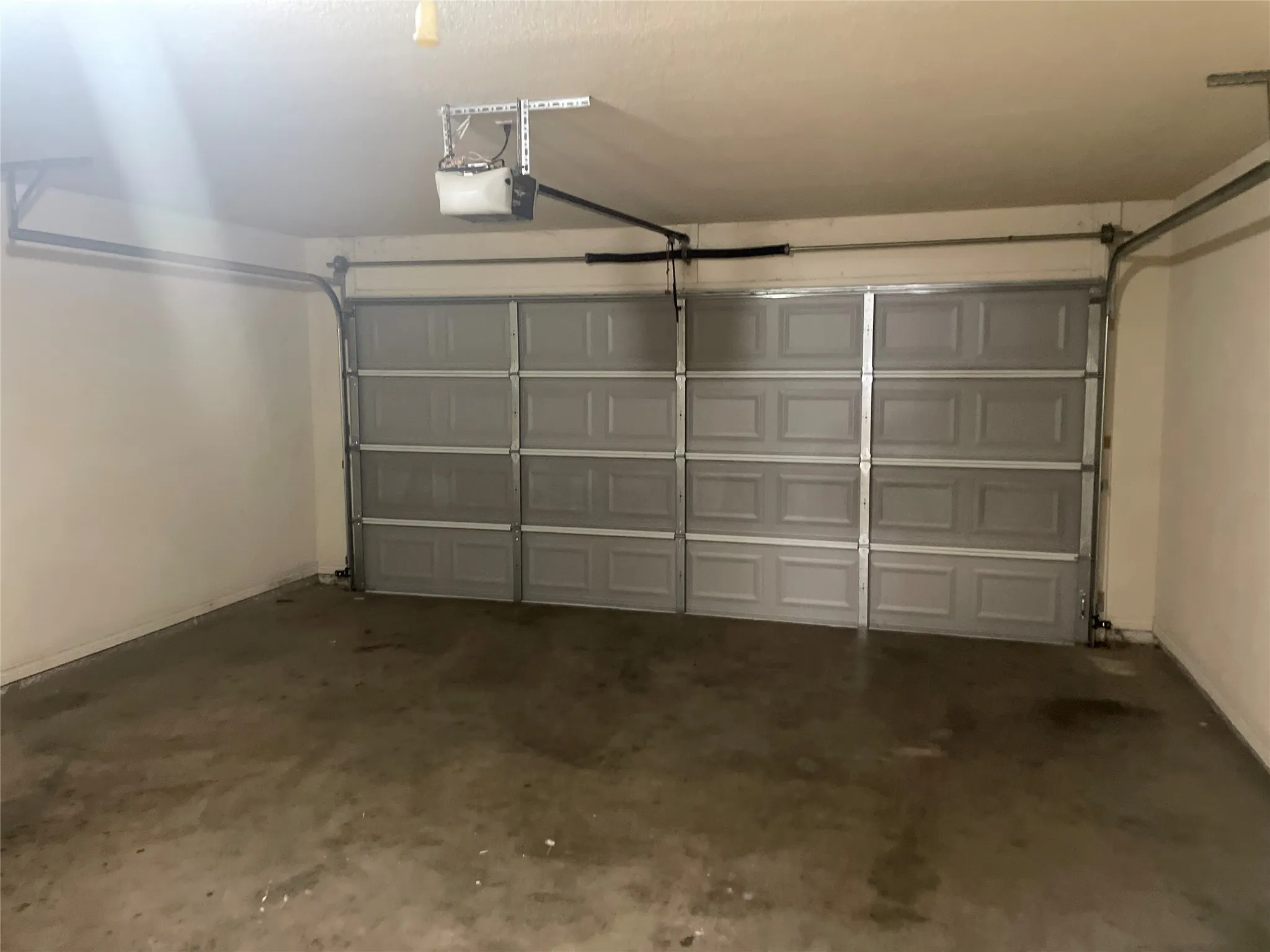 Single Family Residence For Rent in Taylor County , 2449 Patriot Commons Road, Abilene, Texas 79601, 3 Bedroom, 2 Bathroom, 2 Garage spaces, 1,342 Sqft, built in 2003, mls#21359913, Real Estate Agent in Abilene, Homes For Rent in Taylor county, Homes For Rent in Abilene, Realtor in Abilene Texas, Real Estate Brokerage Independent Realty Texas, Luminita Cordes Realtor