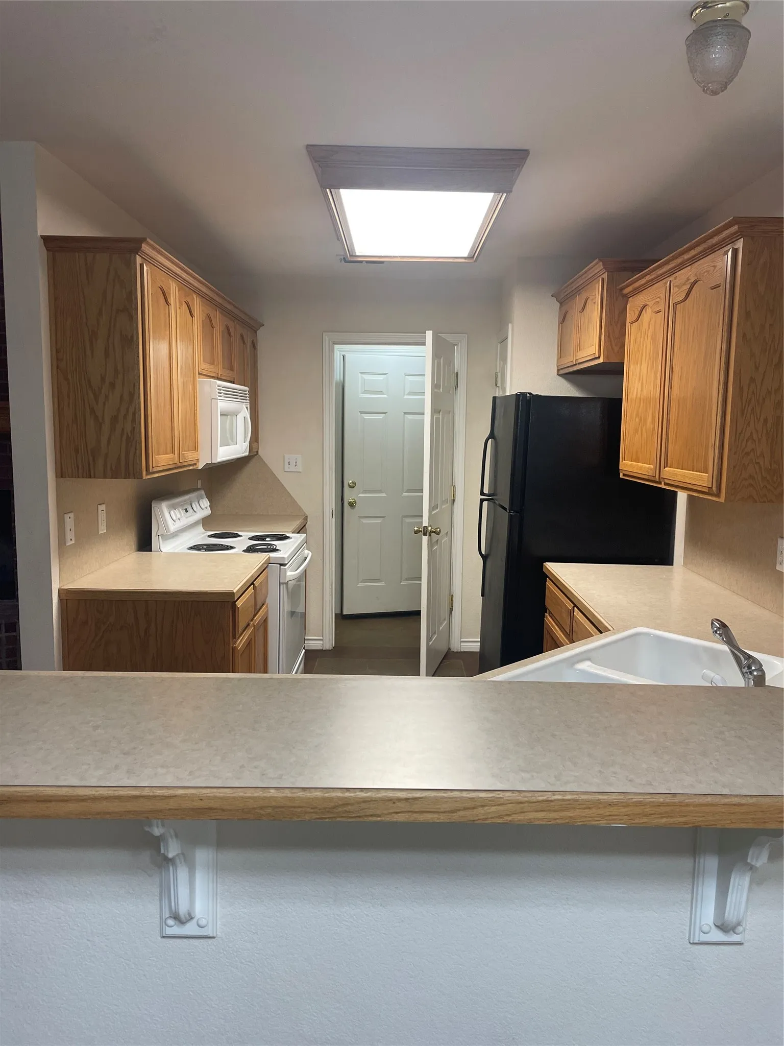 Single Family Residence For Rent in Taylor County , 2449 Patriot Commons Road, Abilene, Texas 79601, 3 Bedroom, 2 Bathroom, 2 Garage spaces, 1,342 Sqft, built in 2003, mls#21359913, Real Estate Agent in Abilene, Homes For Rent in Taylor county, Homes For Rent in Abilene, Realtor in Abilene Texas, Real Estate Brokerage Independent Realty Texas, Luminita Cordes Realtor