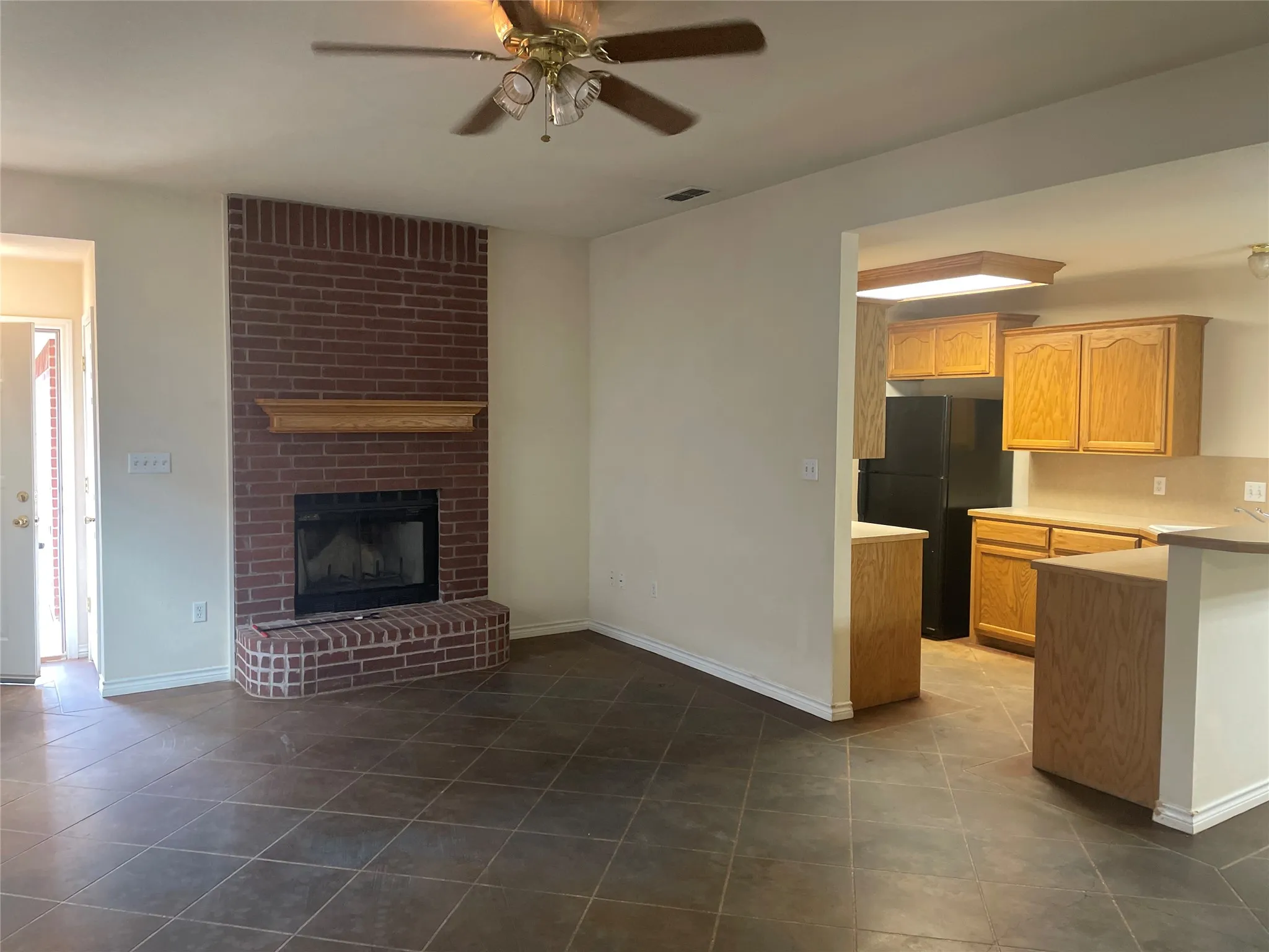 Single Family Residence For Rent in Taylor County , 2449 Patriot Commons Road, Abilene, Texas 79601, 3 Bedroom, 2 Bathroom, 2 Garage spaces, 1,342 Sqft, built in 2003, mls#21359913, Real Estate Agent in Abilene, Homes For Rent in Taylor county, Homes For Rent in Abilene, Realtor in Abilene Texas, Real Estate Brokerage Independent Realty Texas, Luminita Cordes Realtor