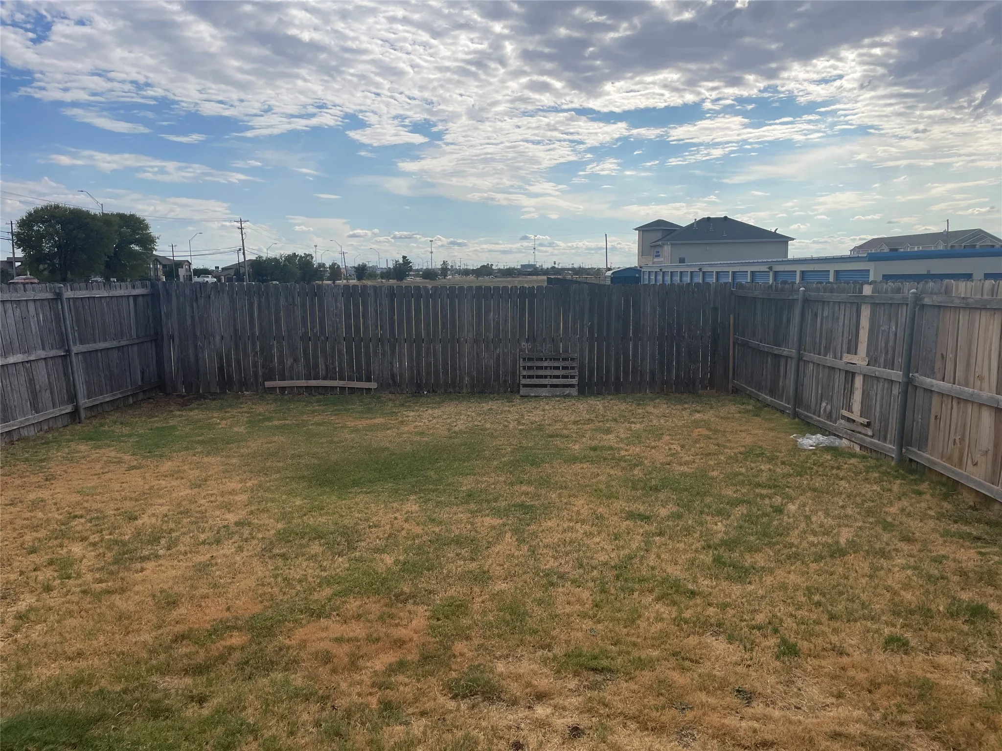 Single Family Residence For Rent in Taylor County , 2449 Patriot Commons Road, Abilene, Texas 79601, 3 Bedroom, 2 Bathroom, 2 Garage spaces, 1,342 Sqft, built in 2003, mls#21359913, Real Estate Agent in Abilene, Homes For Rent in Taylor county, Homes For Rent in Abilene, Realtor in Abilene Texas, Real Estate Brokerage Independent Realty Texas, Luminita Cordes Realtor
