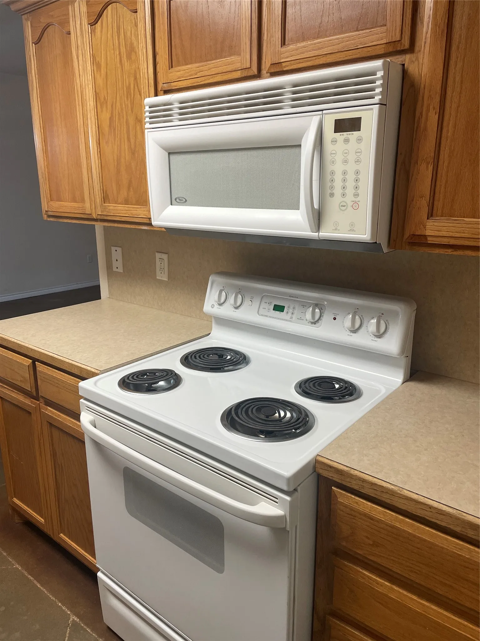 Single Family Residence For Rent in Taylor County , 2449 Patriot Commons Road, Abilene, Texas 79601, 3 Bedroom, 2 Bathroom, 2 Garage spaces, 1,342 Sqft, built in 2003, mls#21359913, Real Estate Agent in Abilene, Homes For Rent in Taylor county, Homes For Rent in Abilene, Realtor in Abilene Texas, Real Estate Brokerage Independent Realty Texas, Luminita Cordes Realtor