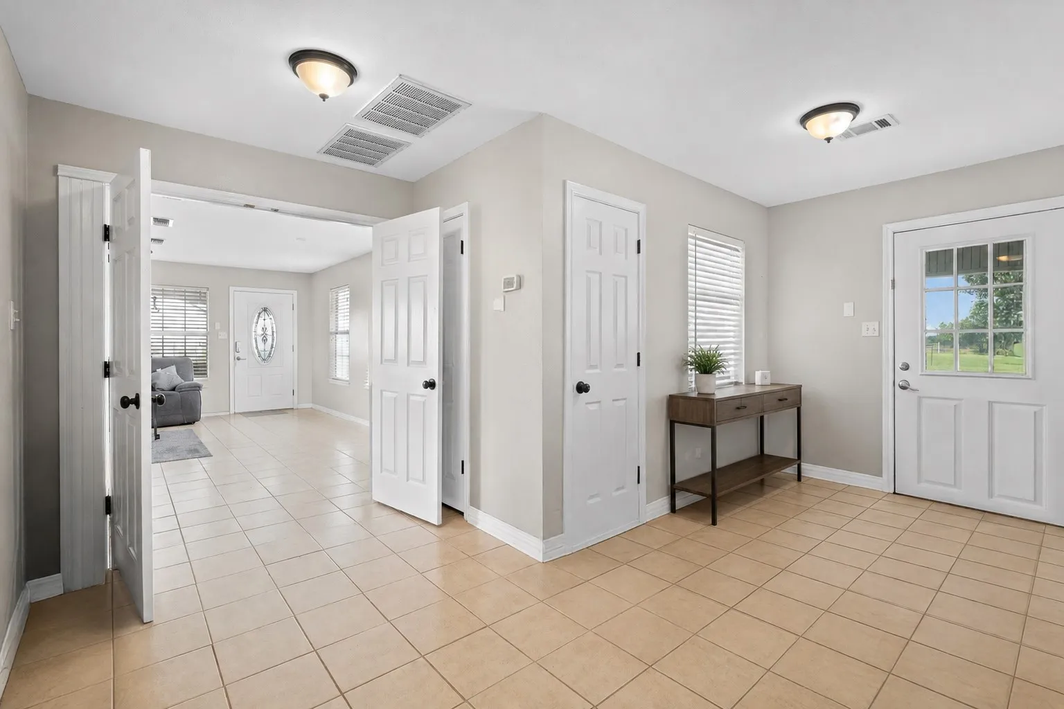 Farm For Sale in Johnson County , 7932 County Road 913, Godley, Texas 76044, 5 Bedroom, 5 Bathroom, 4 Garage spaces, 3,428 Sqft, built in 1998, Price $799,000, mls#21358034, Real Estate Agent in Godley, Homes For Sale in Johnson county, Homes For Sale in Godley, Realtor in Godley Texas, Real Estate Brokerage Independent Realty Texas, Luminita Cordes Realtor