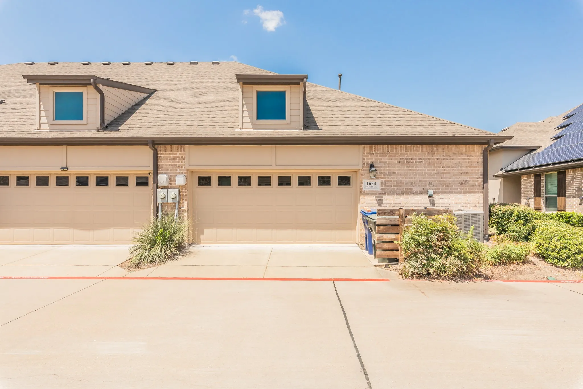 Townhouse For Sale in Dallas County , 1634 Dewberry Lane, Garland, Texas 75042, 2 Bedroom, 2 Bathroom, 2 Garage spaces, 1,375 Sqft, built in 2020, mls#21359675, Real Estate Agent in Garland, Homes For Sale in Dallas county, Homes For Sale in Garland, Realtor in Garland Texas, Real Estate Brokerage Independent Realty Texas, Luminita Cordes Realtor