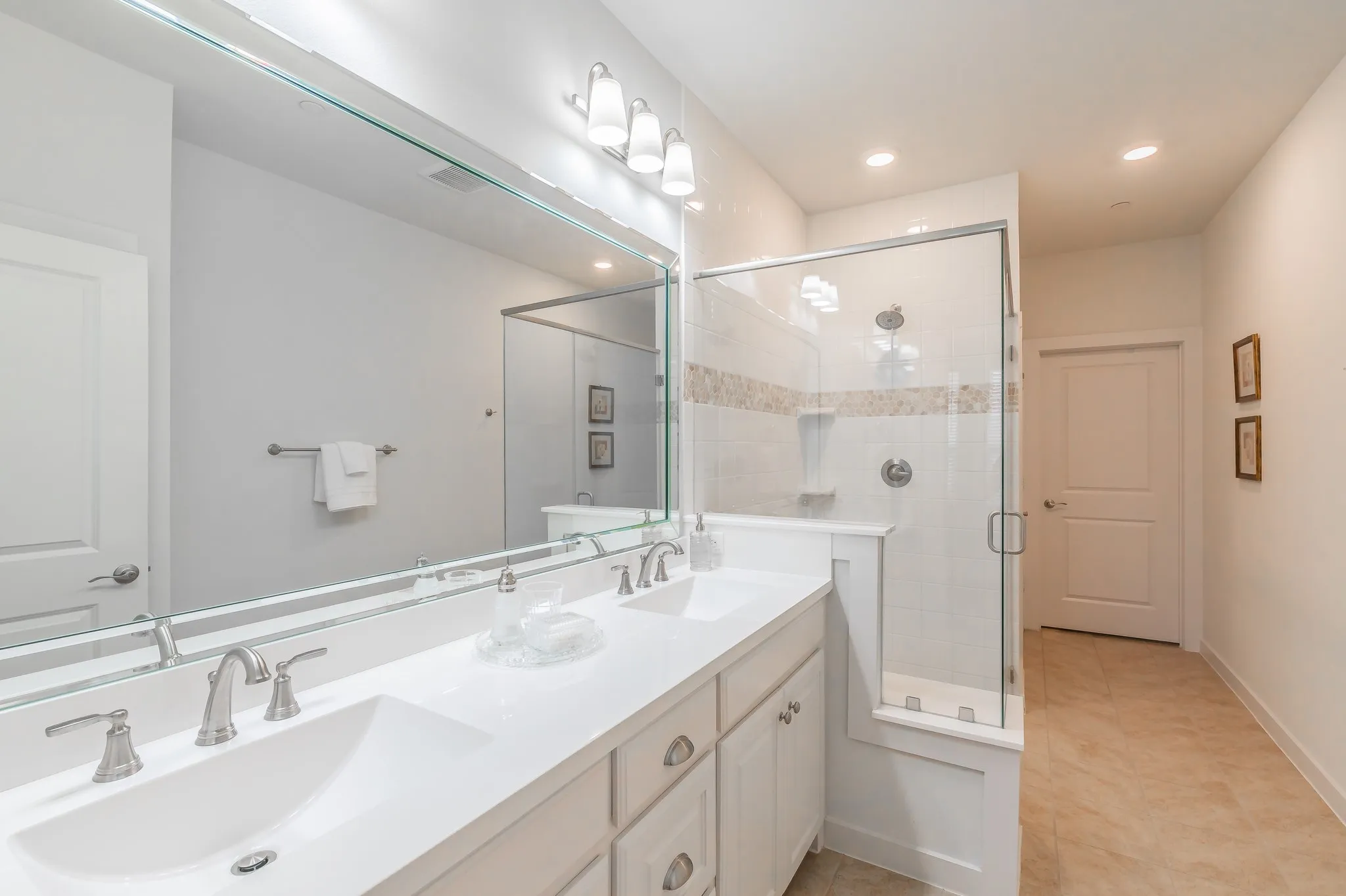 Townhouse For Sale in Dallas County , 1634 Dewberry Lane, Garland, Texas 75042, 2 Bedroom, 2 Bathroom, 2 Garage spaces, 1,375 Sqft, built in 2020, mls#21359675, Real Estate Agent in Garland, Homes For Sale in Dallas county, Homes For Sale in Garland, Realtor in Garland Texas, Real Estate Brokerage Independent Realty Texas, Luminita Cordes Realtor