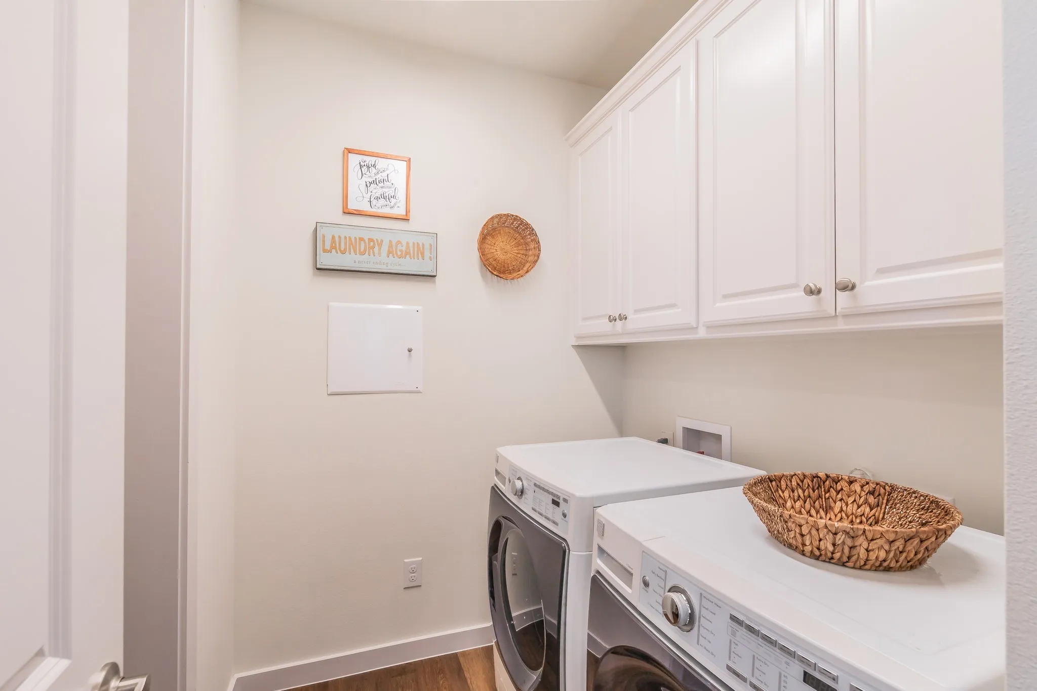 Townhouse For Sale in Dallas County , 1634 Dewberry Lane, Garland, Texas 75042, 2 Bedroom, 2 Bathroom, 2 Garage spaces, 1,375 Sqft, built in 2020, mls#21359675, Real Estate Agent in Garland, Homes For Sale in Dallas county, Homes For Sale in Garland, Realtor in Garland Texas, Real Estate Brokerage Independent Realty Texas, Luminita Cordes Realtor