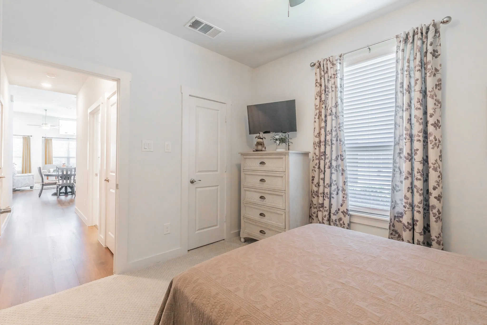 Townhouse For Sale in Dallas County , 1634 Dewberry Lane, Garland, Texas 75042, 2 Bedroom, 2 Bathroom, 2 Garage spaces, 1,375 Sqft, built in 2020, mls#21359675, Real Estate Agent in Garland, Homes For Sale in Dallas county, Homes For Sale in Garland, Realtor in Garland Texas, Real Estate Brokerage Independent Realty Texas, Luminita Cordes Realtor